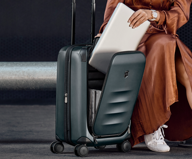 Stunning Luggage From Victorinox An Iconic Brand