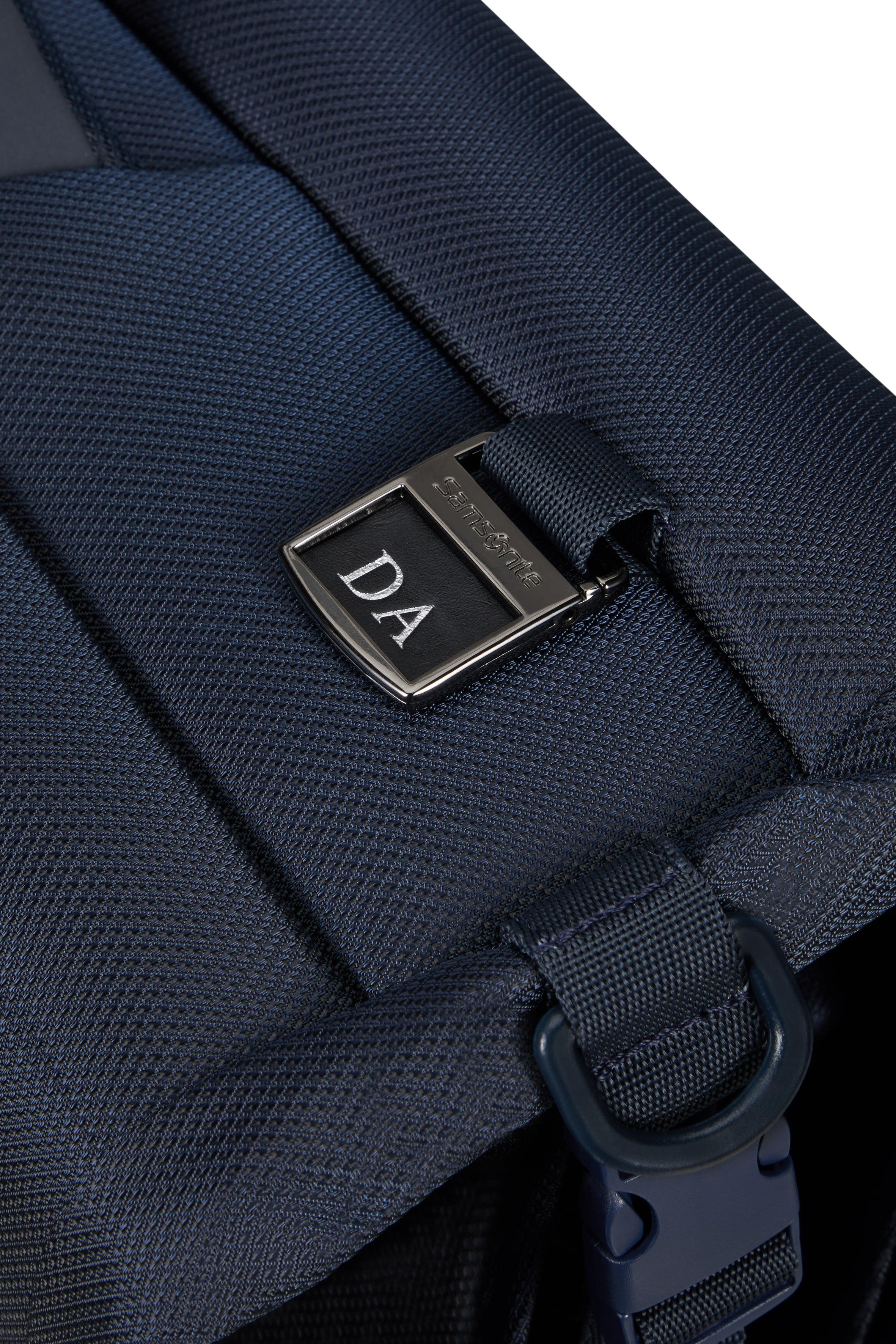 Samsonite Respark Garment Bag Tri-Fold