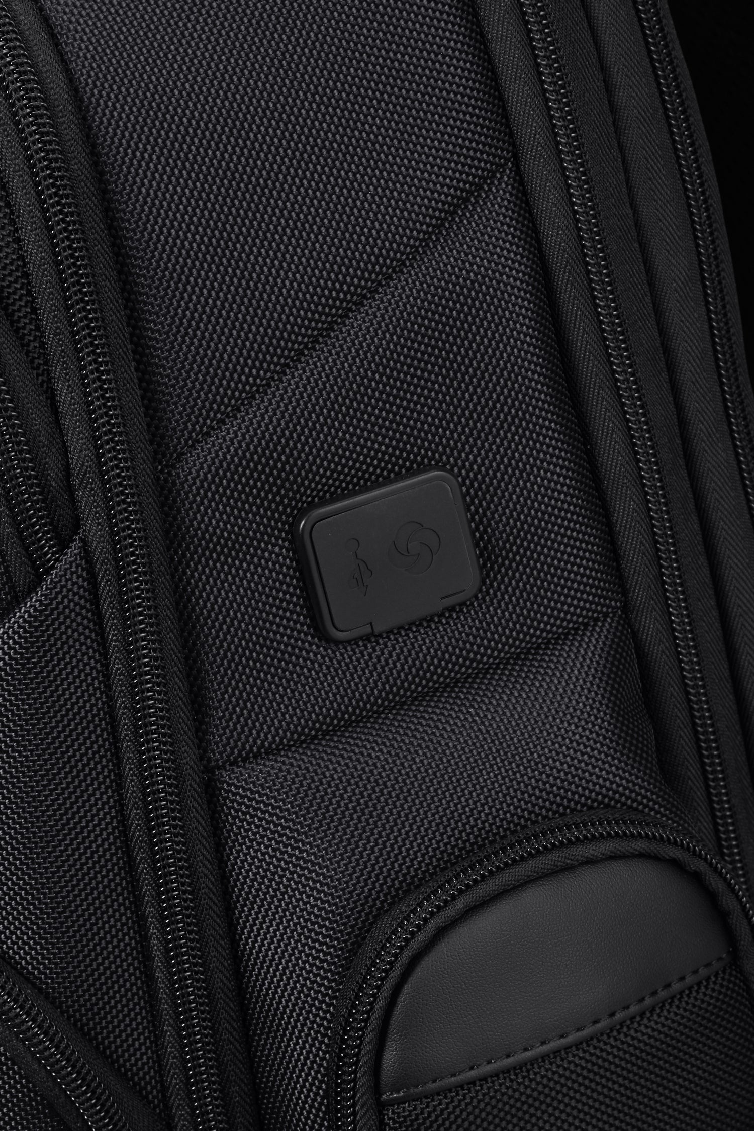 Samsonite PRO-DLX 6 - 15.6 EXP Backpack
