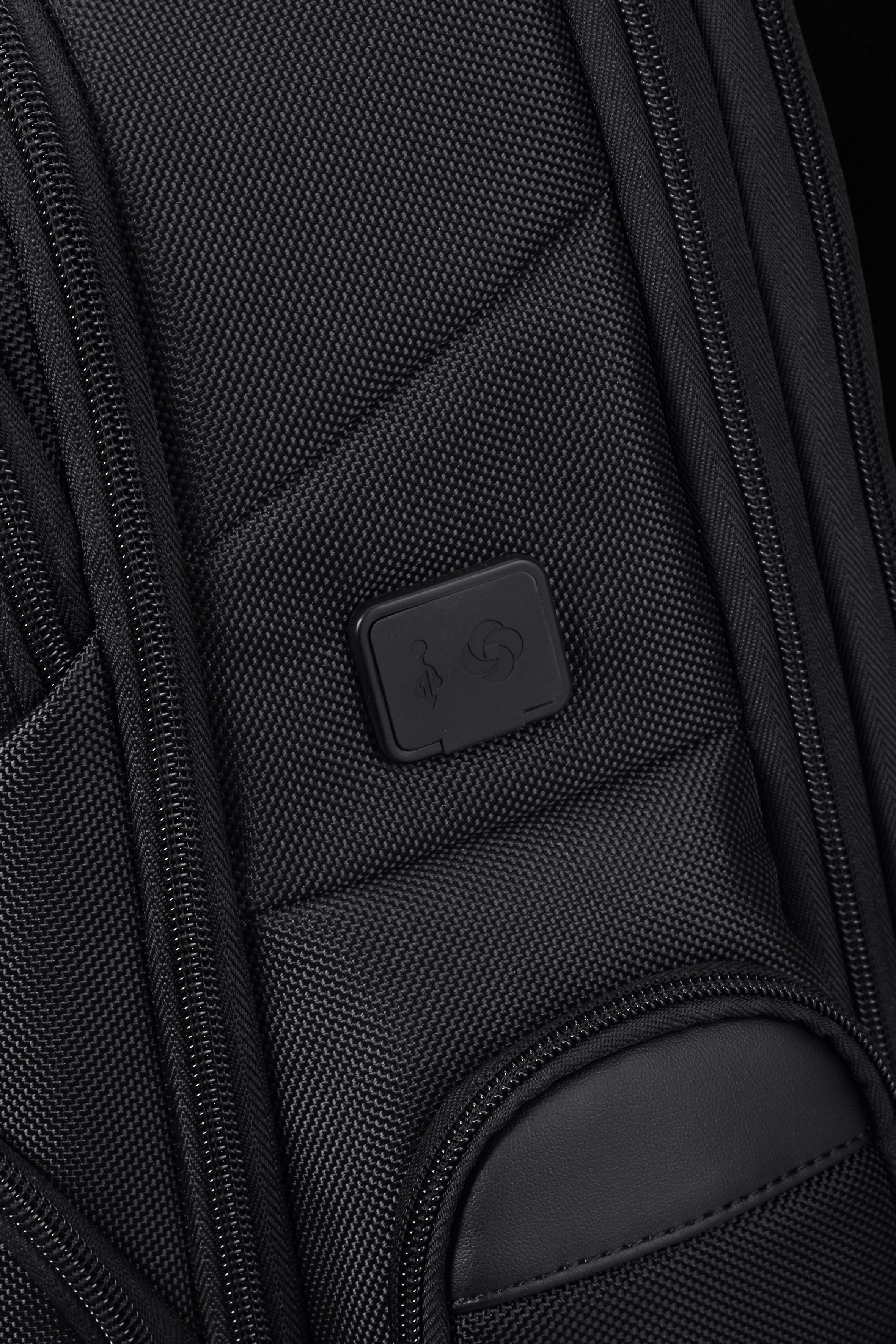Samsonite PRO-DLX 6 - 15.6 EXP Backpack