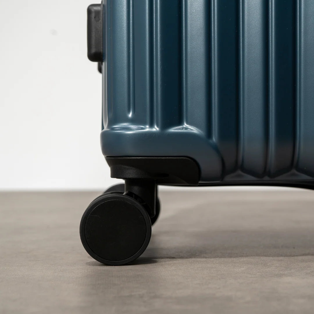 Rock Luna Large Suitcase