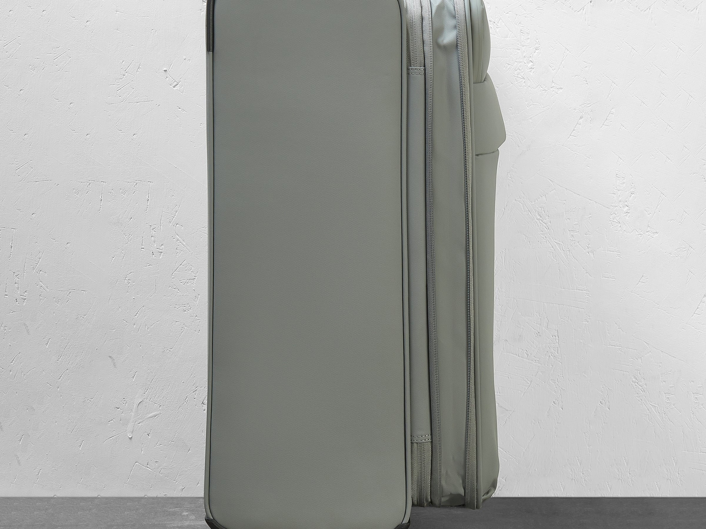 Rock Harper Medium Suitcase