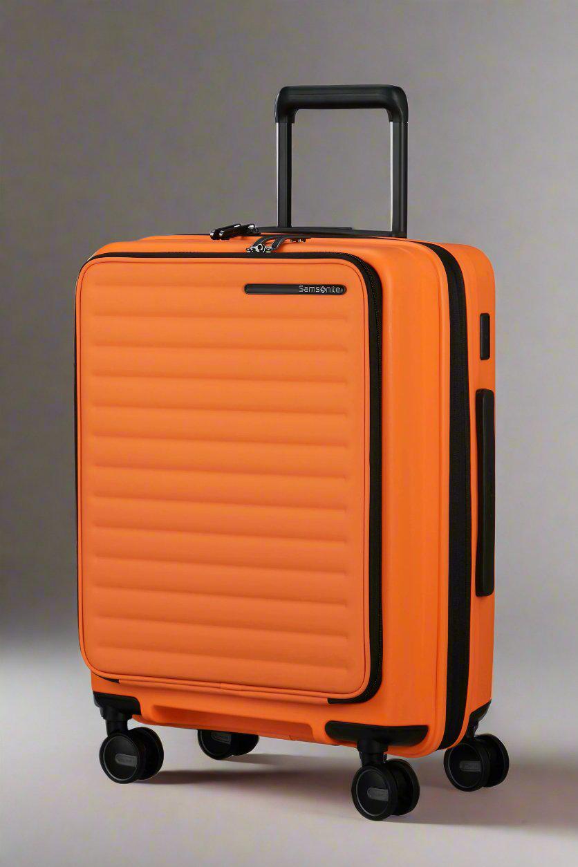 Samsonite Restackd 55 cm 4 Wheel Exp - Easy Access Cabin
