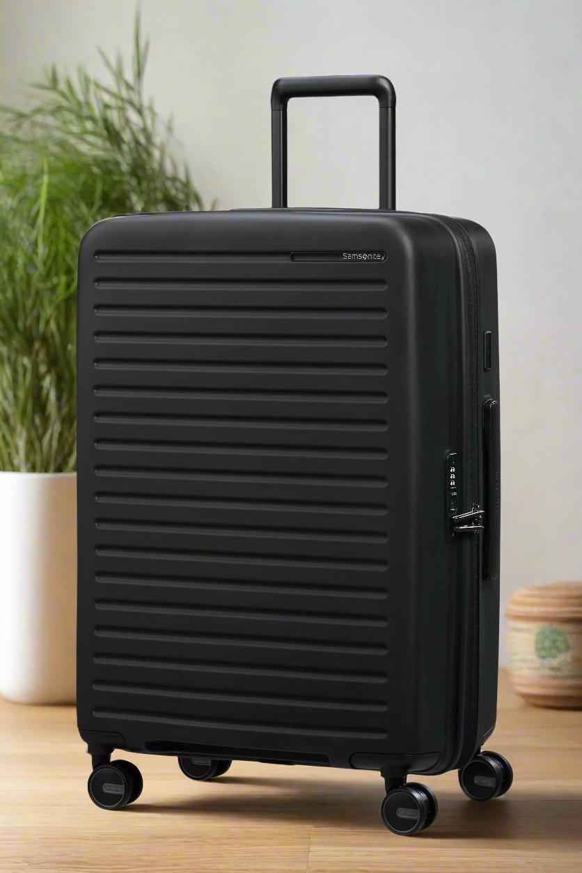 Samsonite Restackd Spinner 68cm EXP