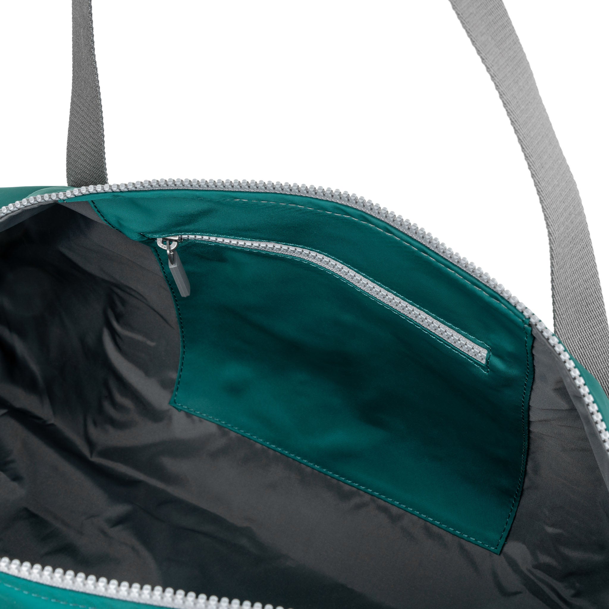 City Recycled Nylon Medium