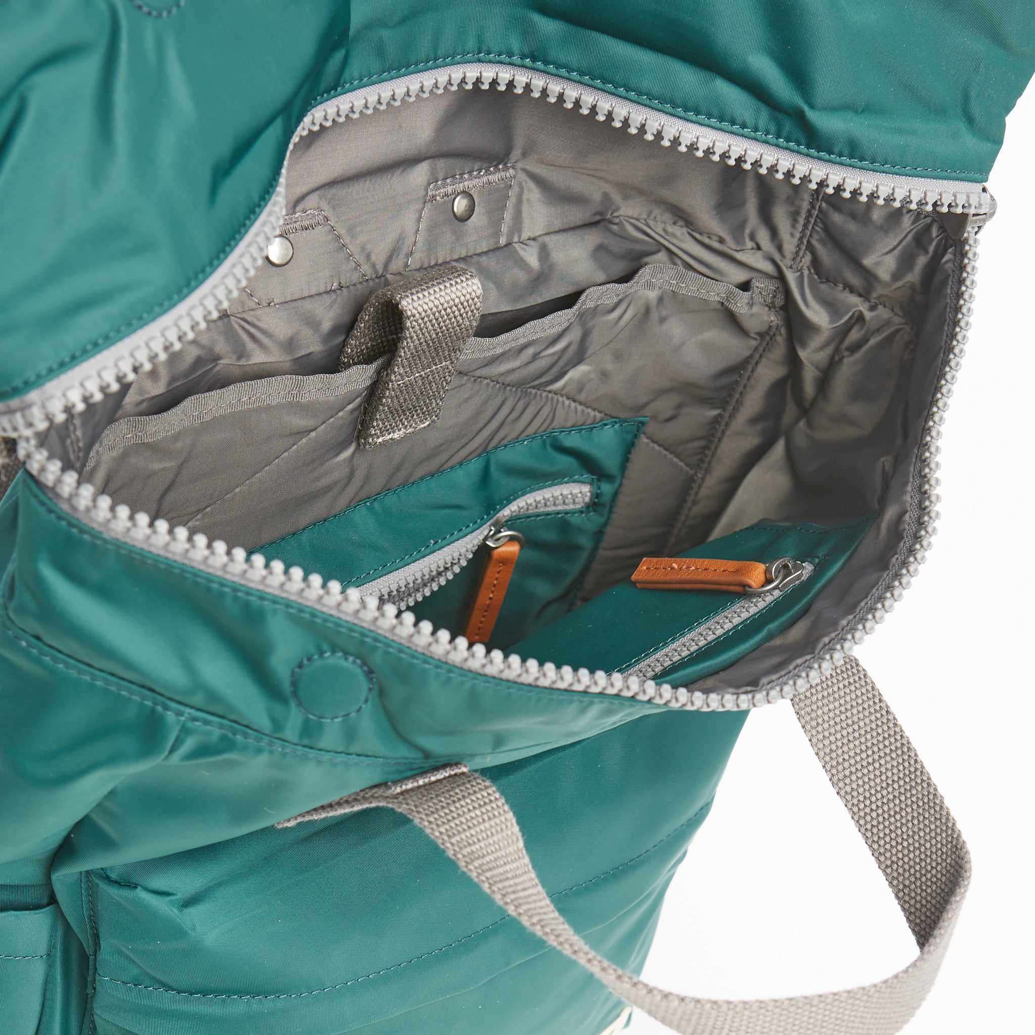 Roka Canfield B Medium Sustainable Nylon