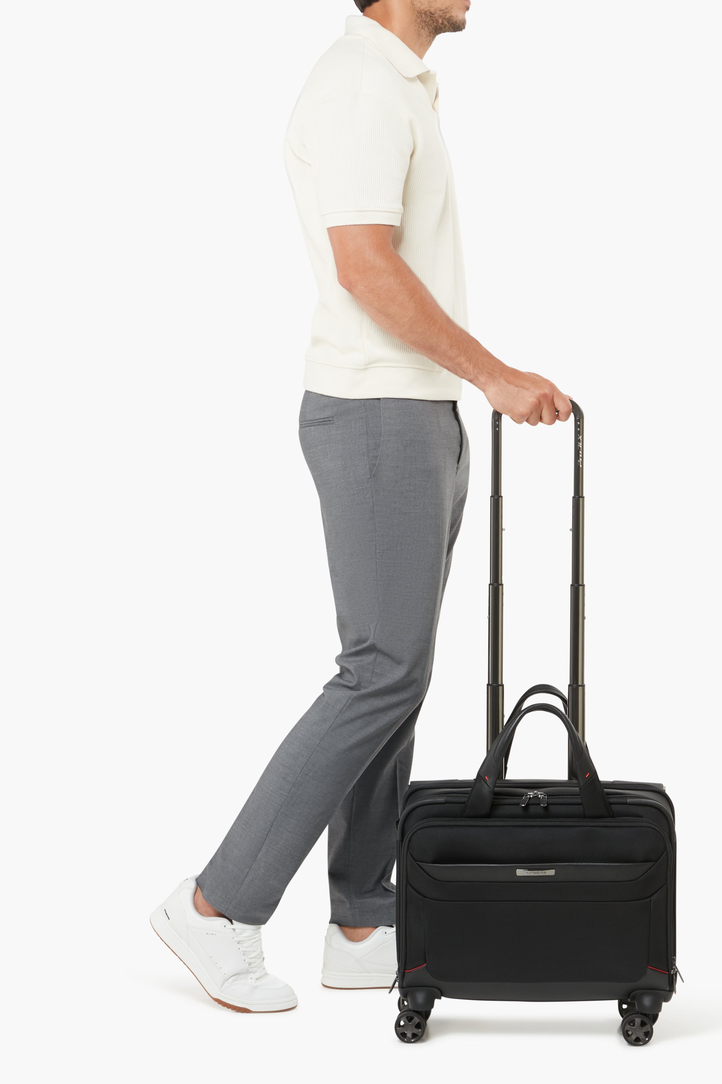 Samsonite Pro-DLX 6 Laptop Bag with wheels 15.6"