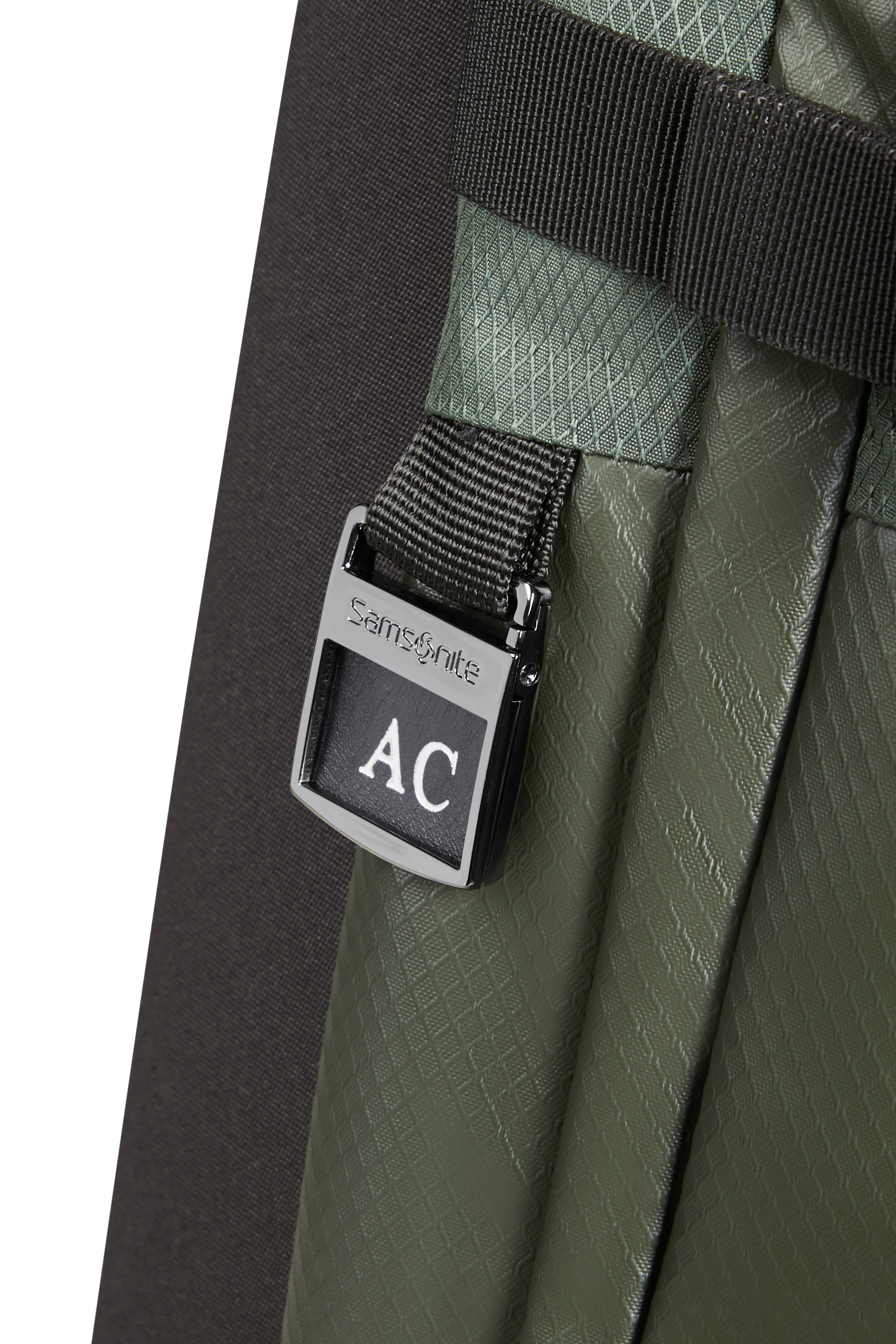 Samsonite ARMOX Duffle with wheels 84cm (Non-Tube)