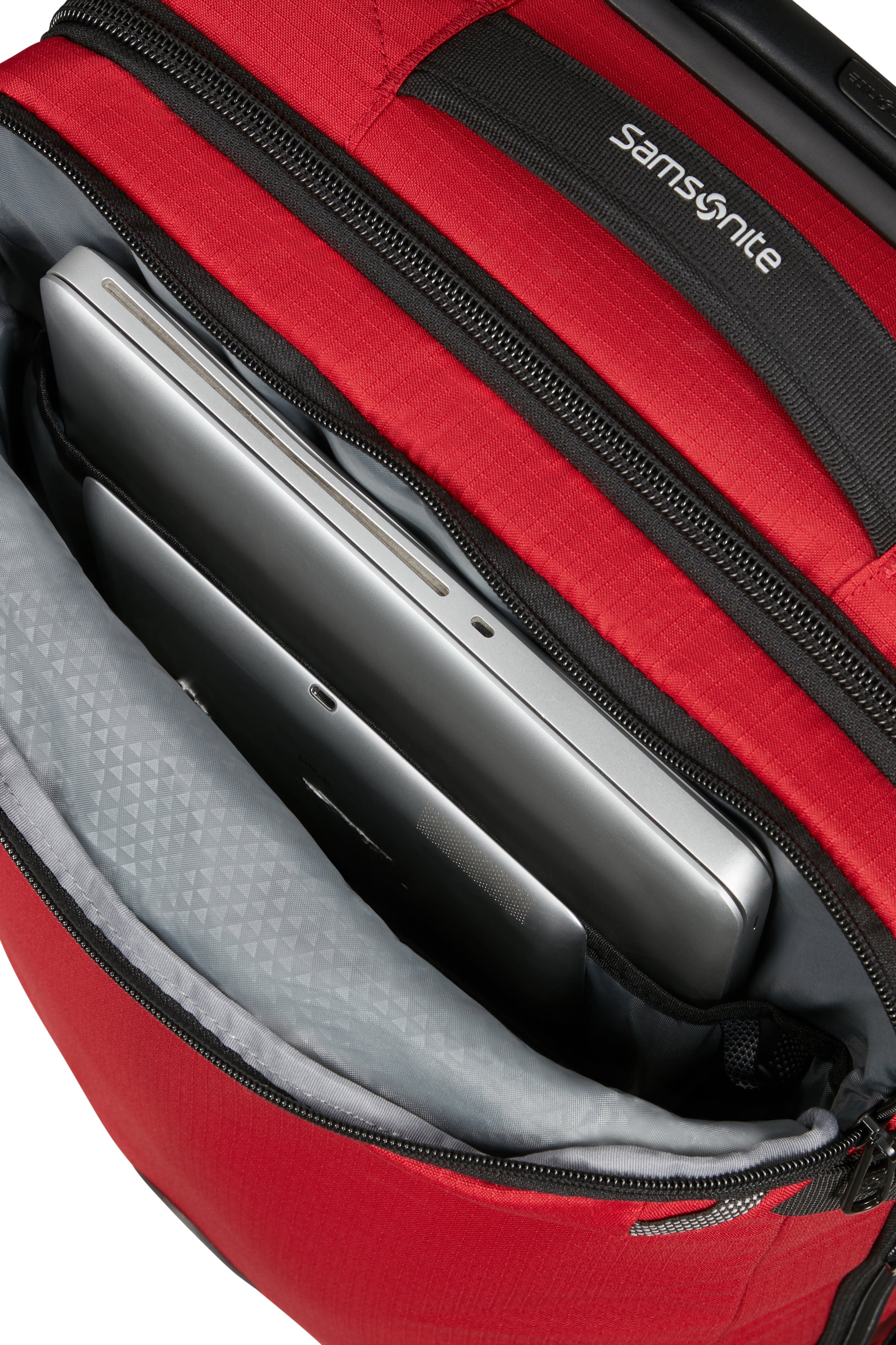 Samsonite Roadseeker Duffle with wheels 55cm