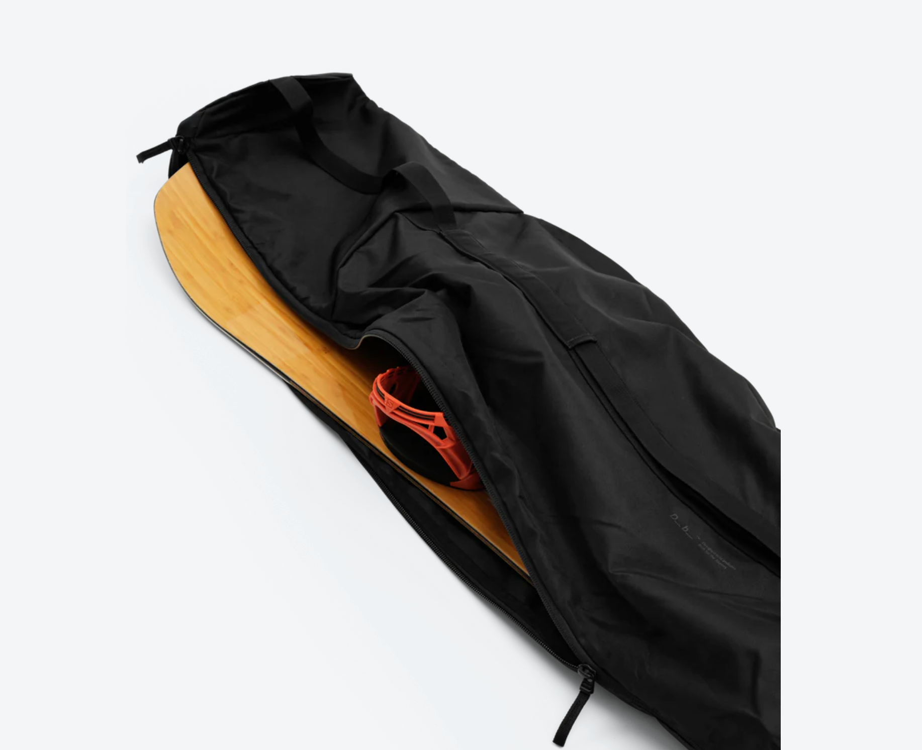 D_b_ Snow Essential Snowboard Bag