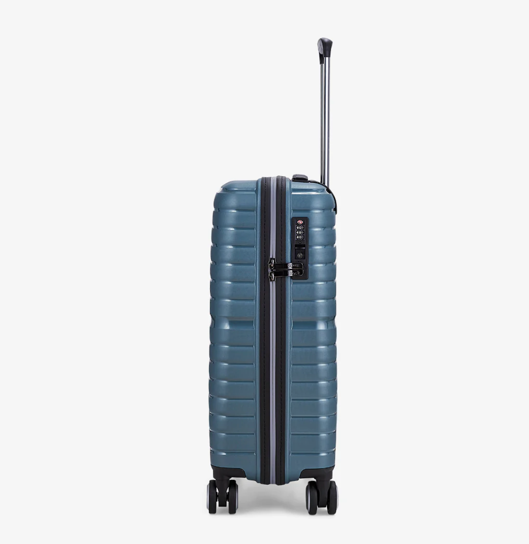 Rock Hydra-Lite Medium Suitcase - 55cm