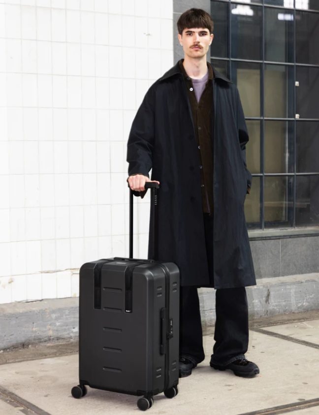 D_b_ Ramverk Check-in 4 Wheel Luggage Medium - 67cm