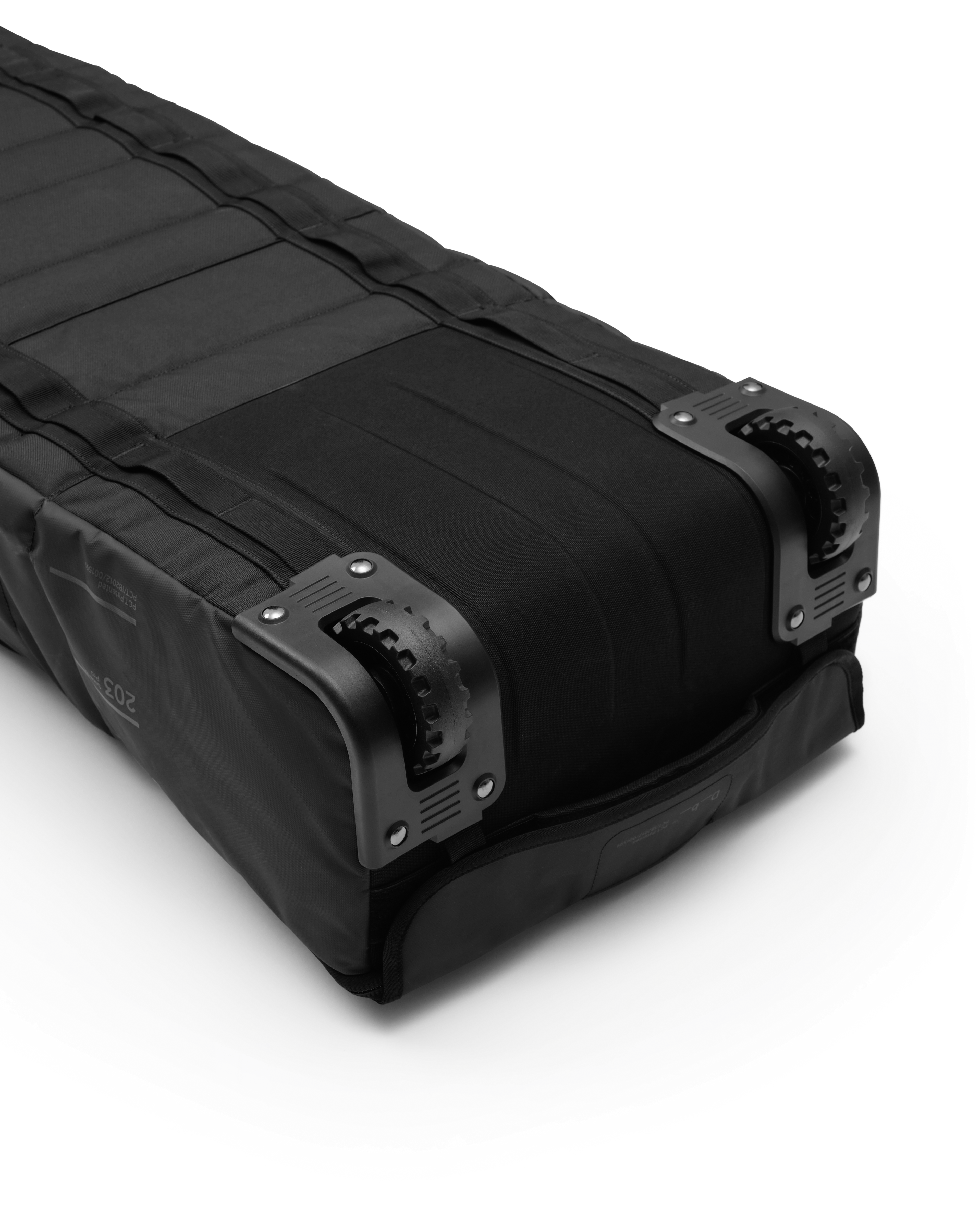 D_b_ Snow Roller Pro 127L Ski/Board Bag