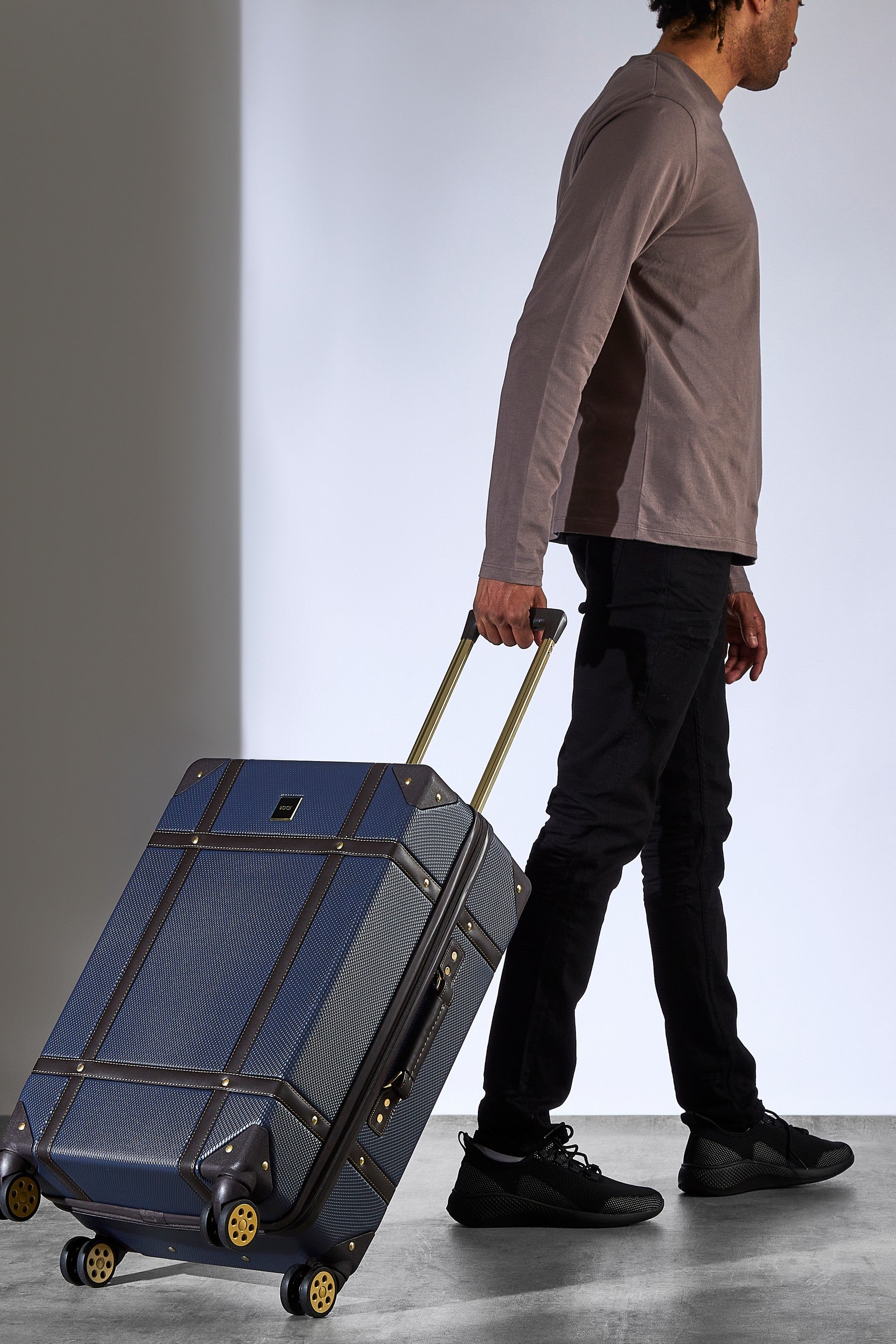 Rock Vintage Medium Suitcase