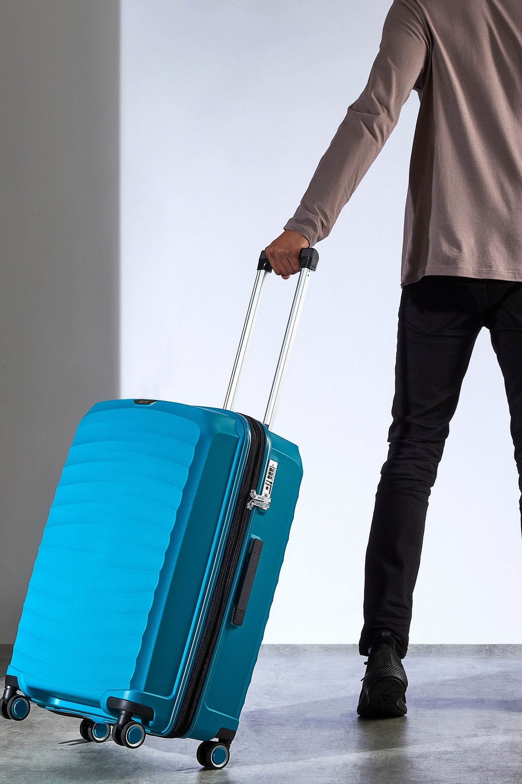 Rock Sunwave Medium Suitcase