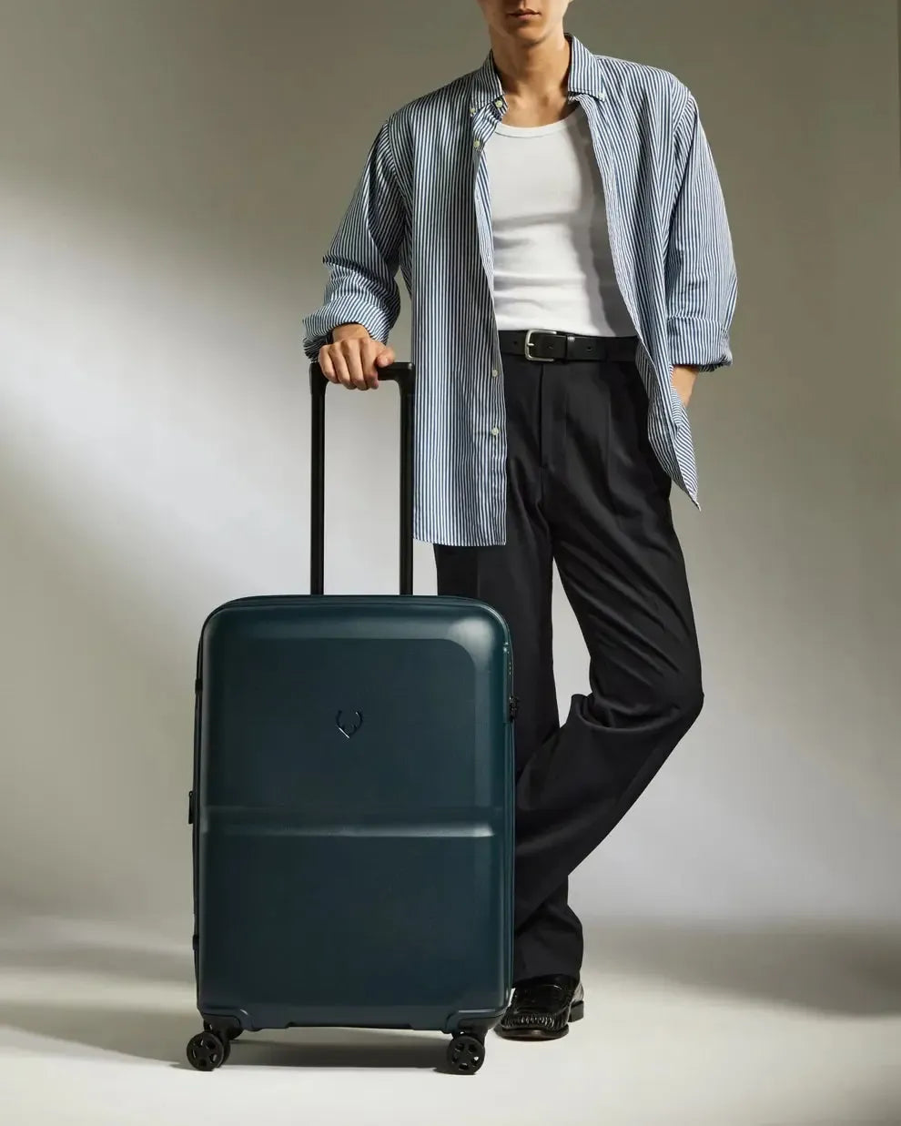 Antler Single Stripe Medium Suitcase - 68cm