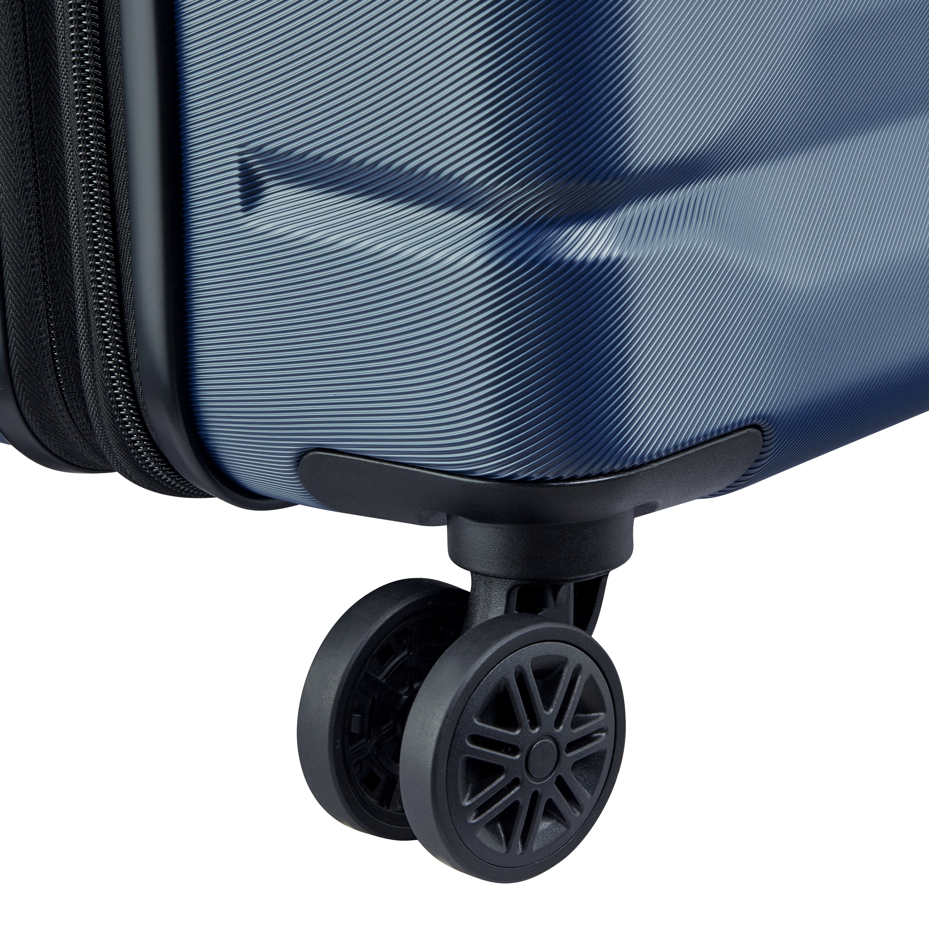 Delsey Air Armour 4 Wheel Expandable Suitcase - 68cm