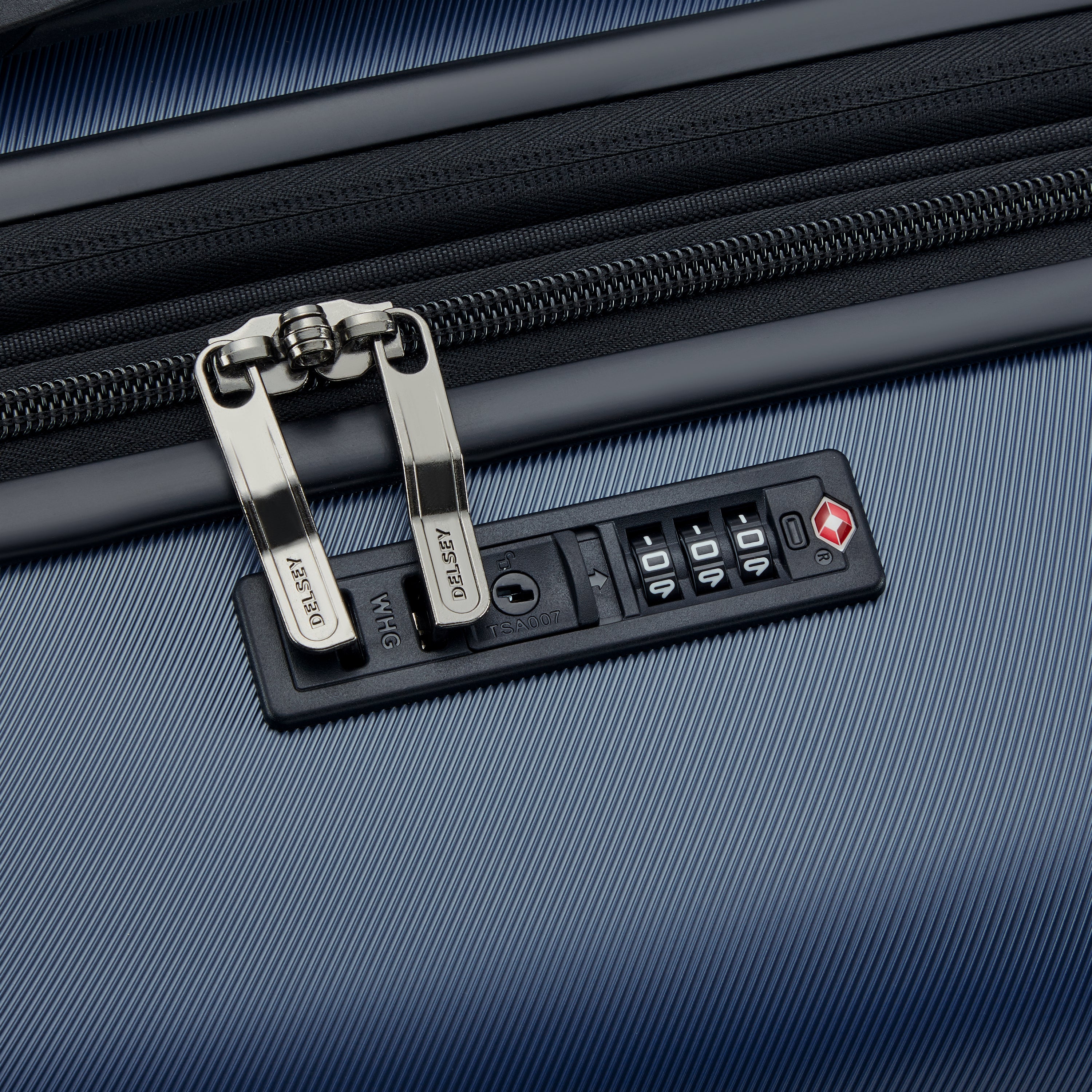 Delsey Air Armour 4 Wheel Expandable Suitcase - 77cm