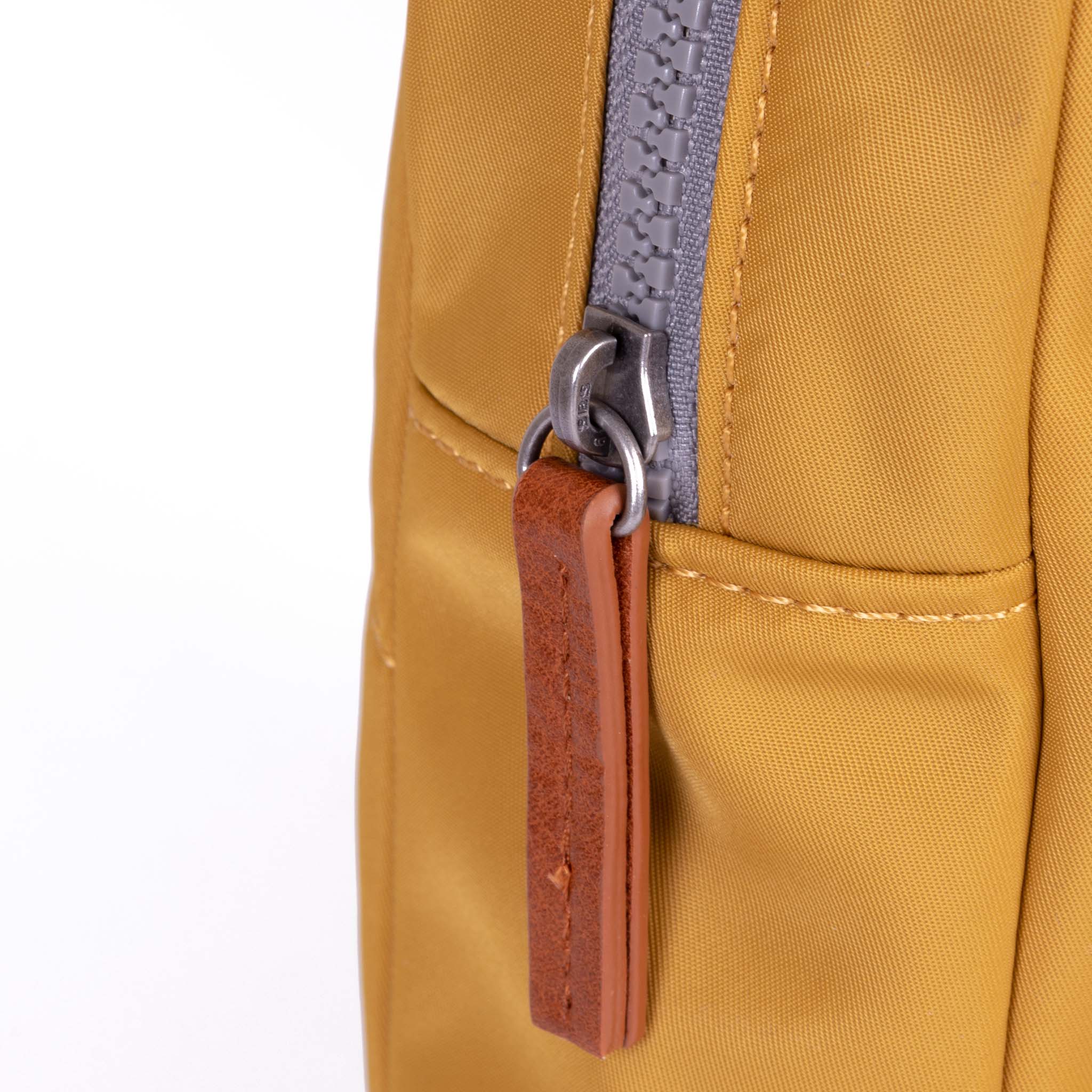 Roka Willesden B Scooter Bag Sustainable Nylon