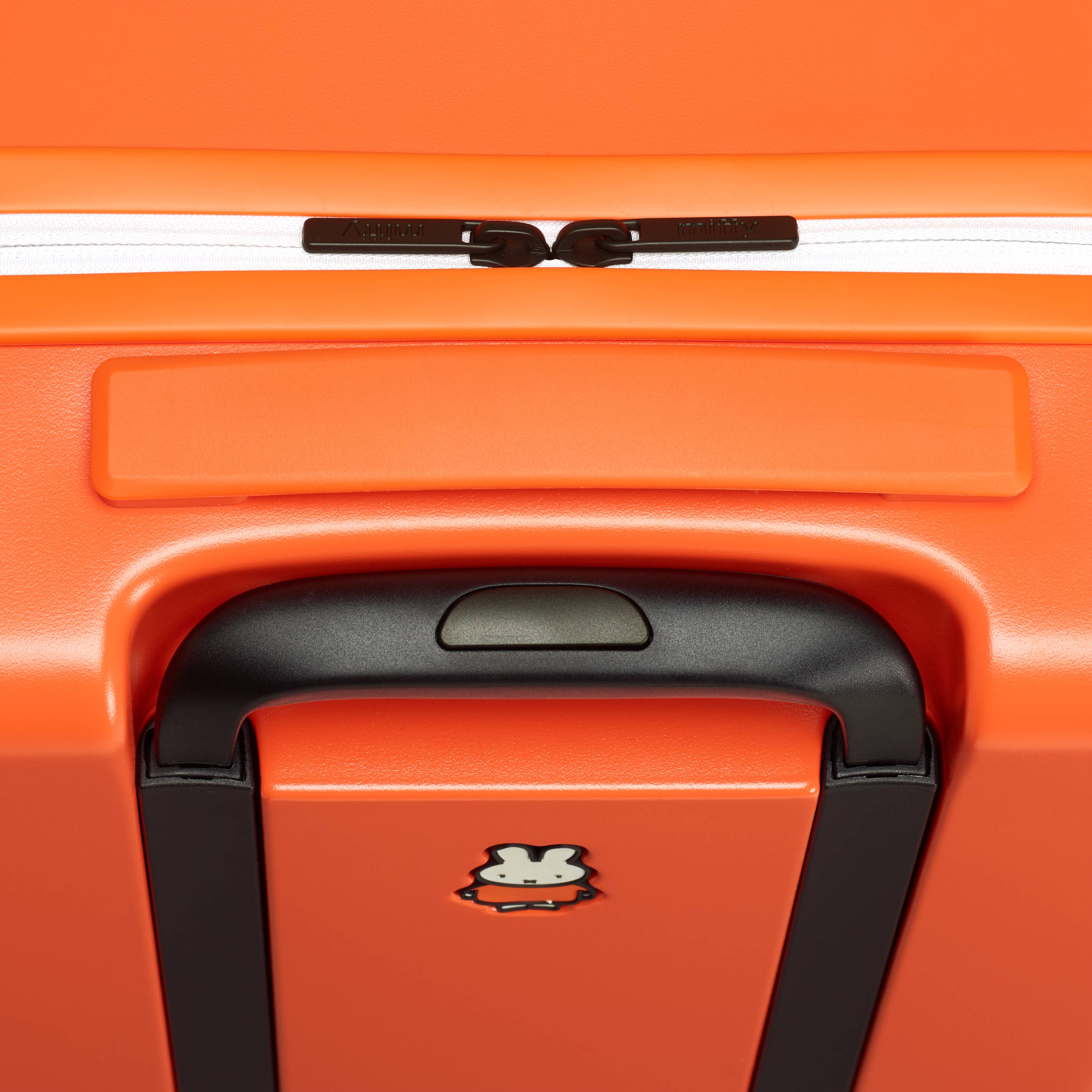Miffy Childrens Cabin 4w Trolley Case