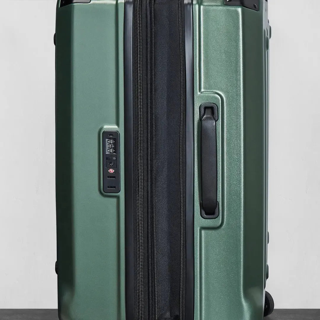 Rock Alpine Large Suitcase