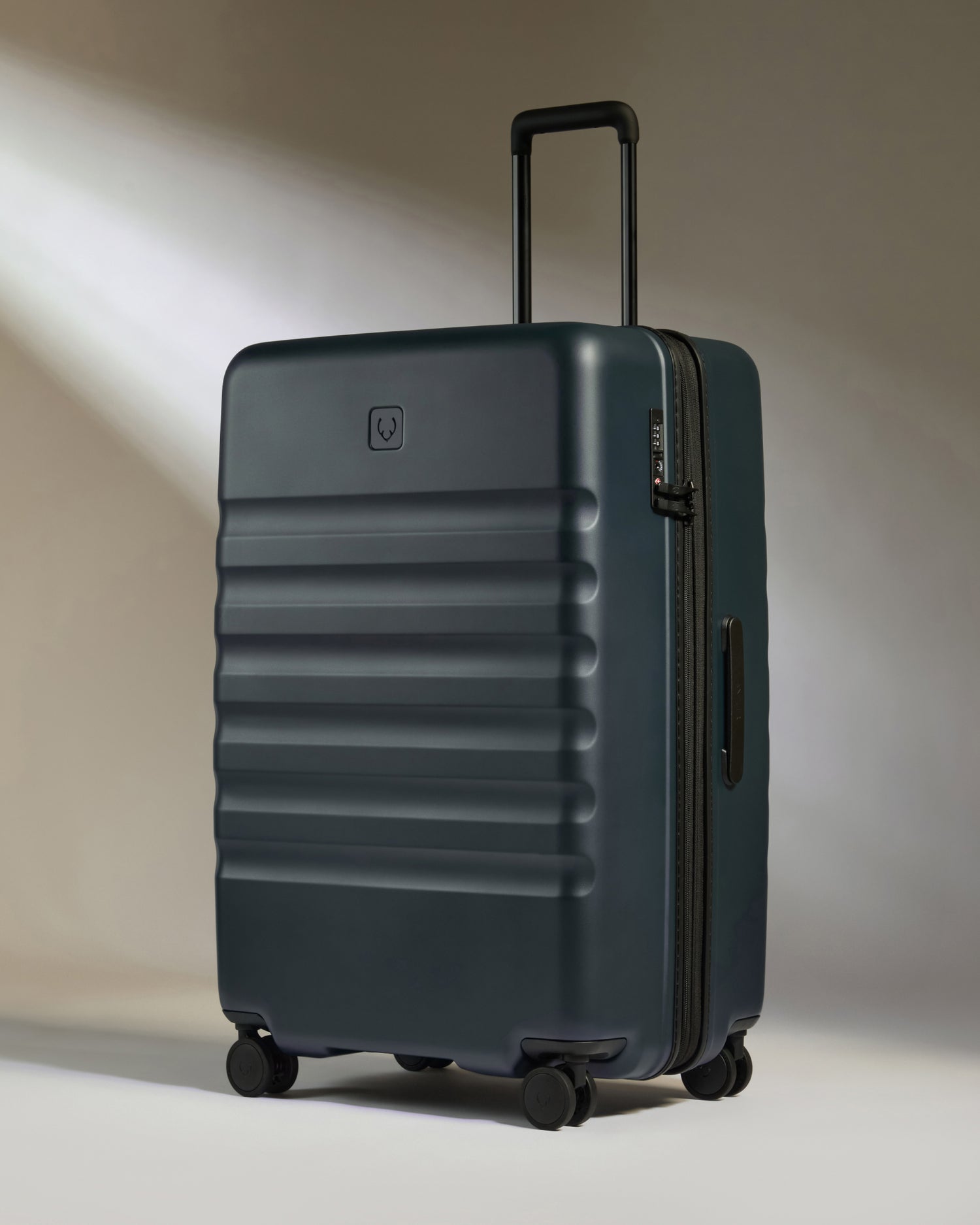 Antler Icon Stripe Large Suitcase -78 cm