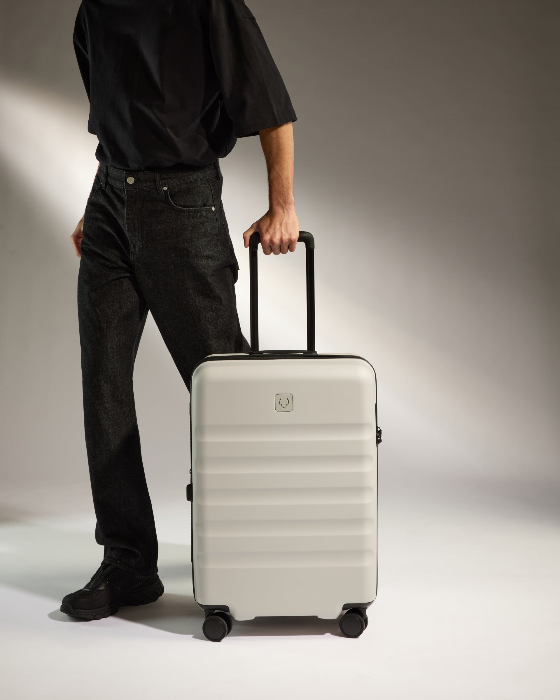 Antler Icon Stripe Medium Suitcase - 66 cm