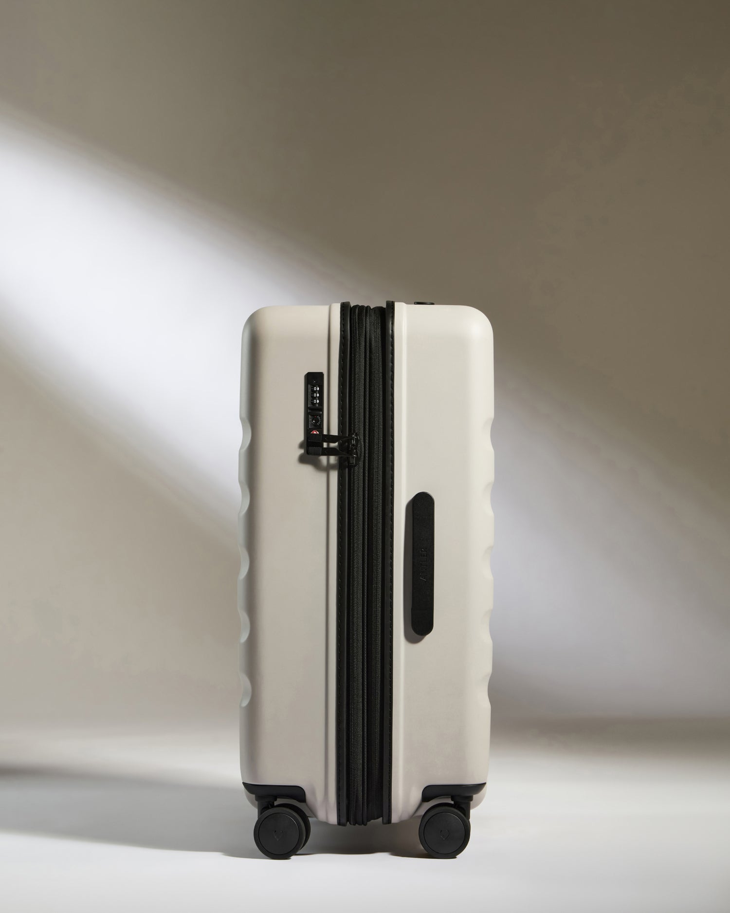 Antler Icon Stripe Medium Suitcase - 66 cm