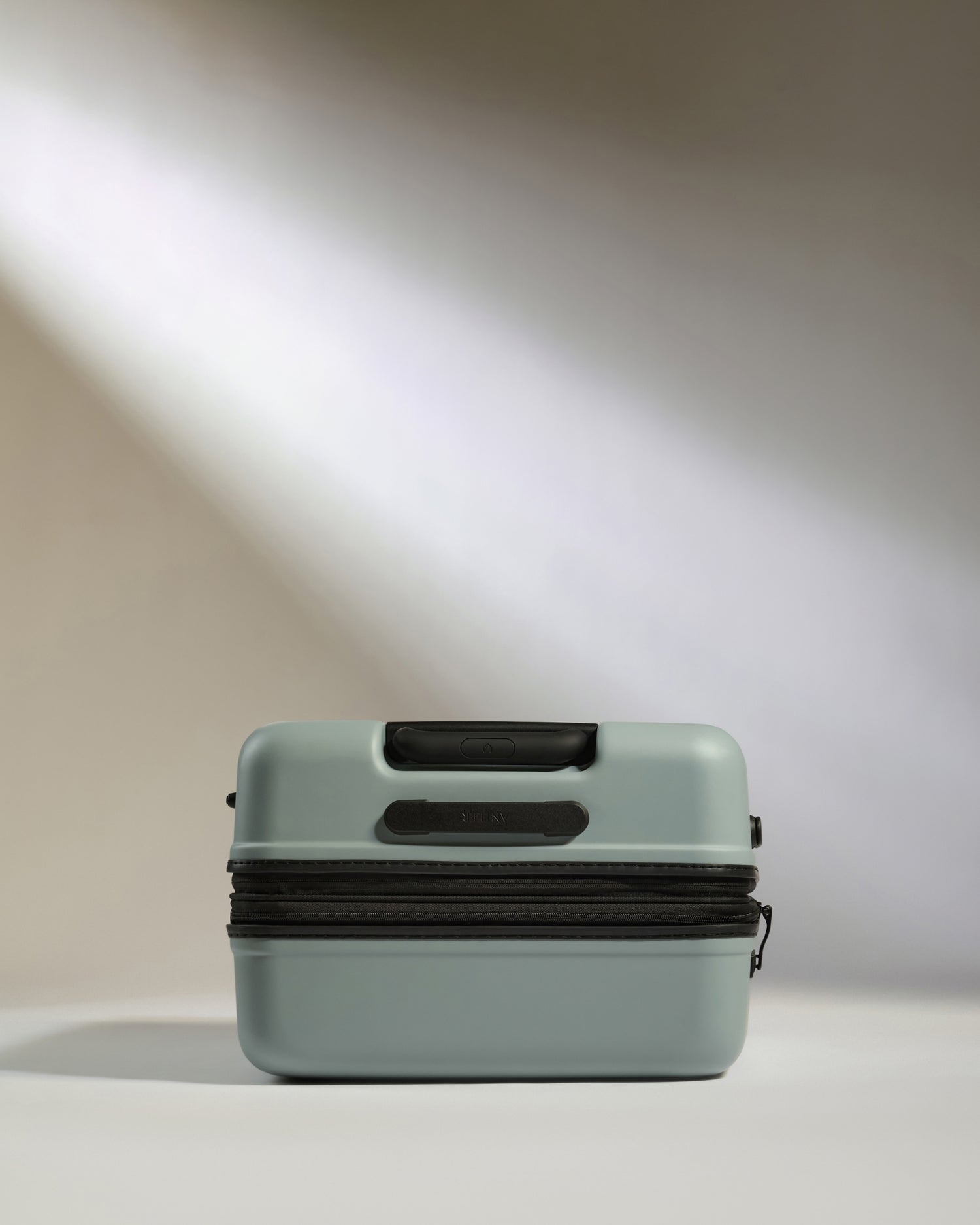Antler Icon Stripe Medium Suitcase - 66 cm