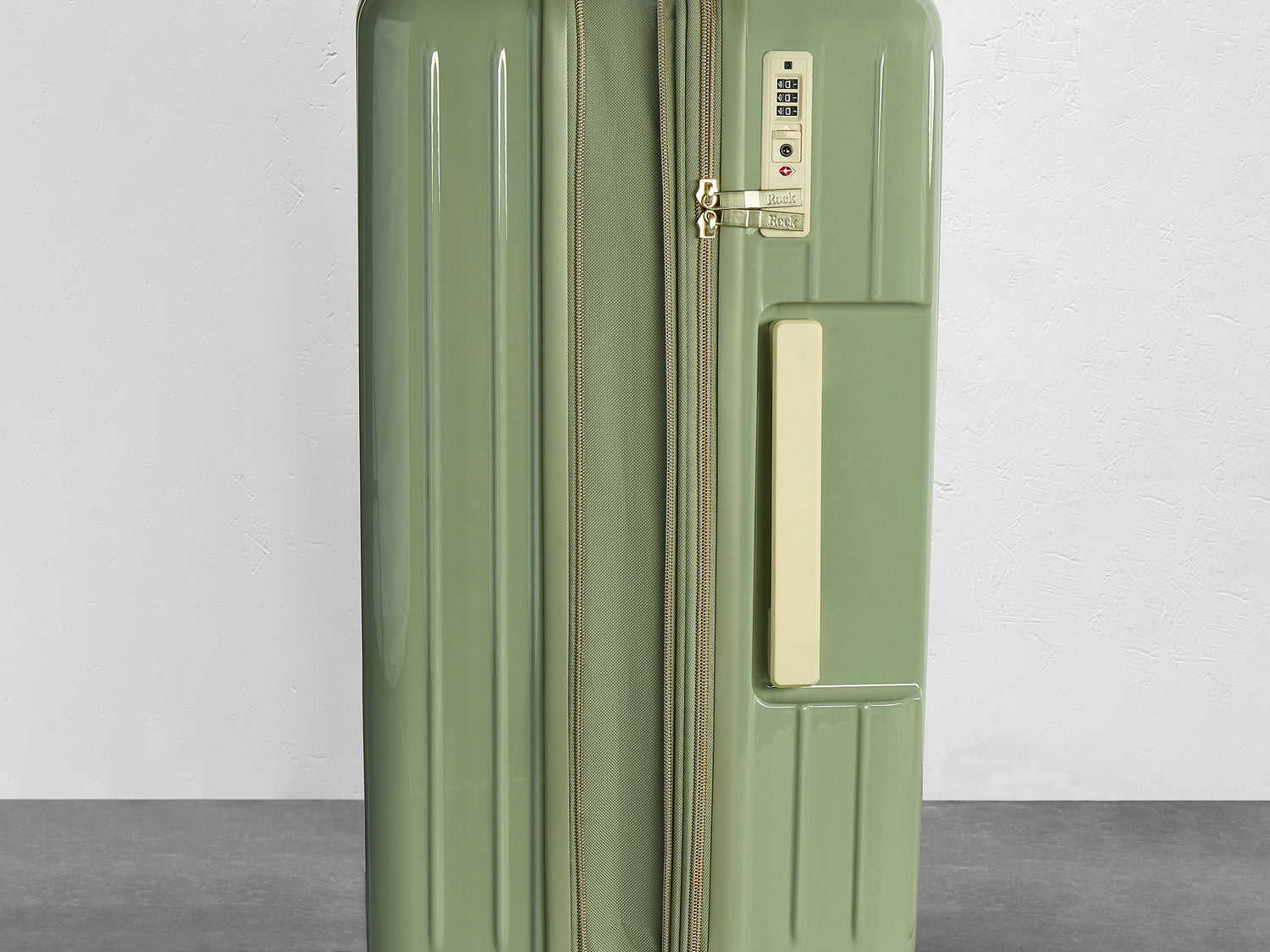 Rock Primrose Medium Suitcase