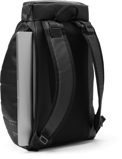 D_b_  Hugger Backpack 25L