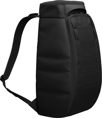 D_b_  Hugger Backpack 25L