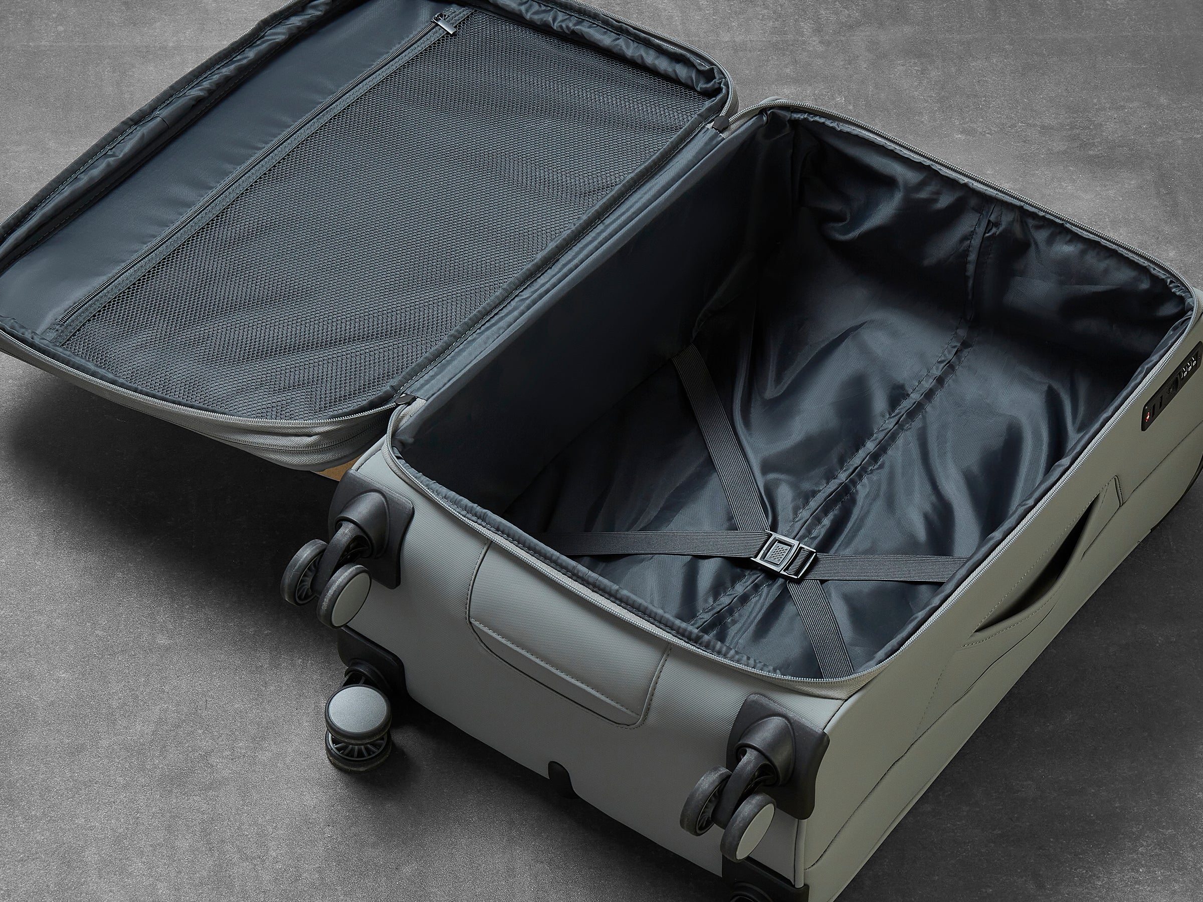 Rock Harper Medium Suitcase