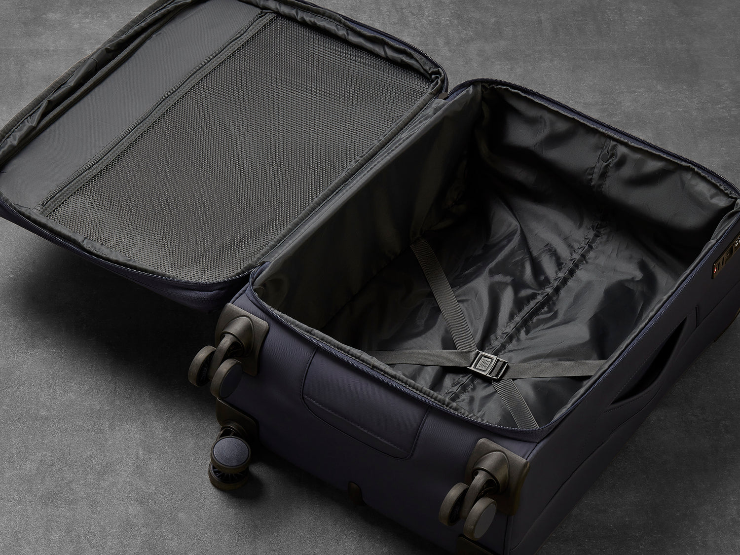 Rock Harper Large Suitcase