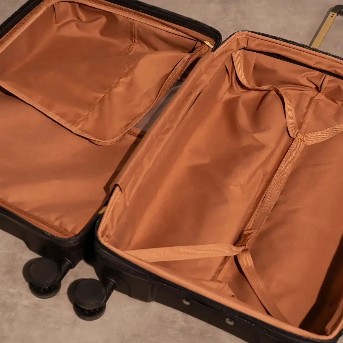 Rock Medina Large Suitcase