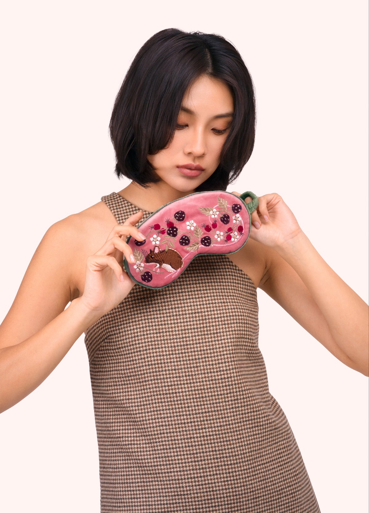 Powder Velvet Eyemask