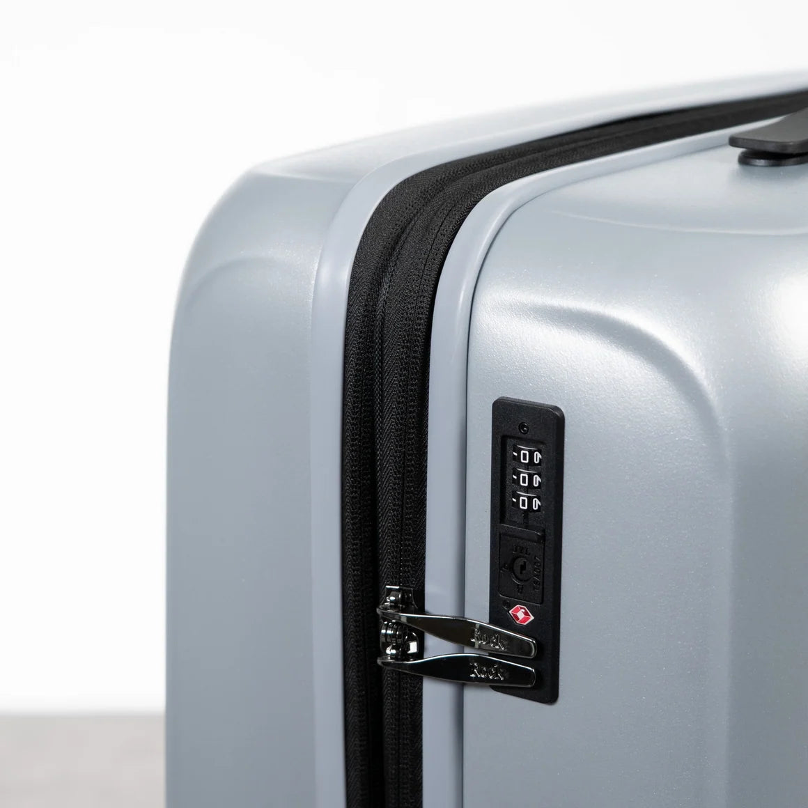 Rock Legacy Large Suitcase