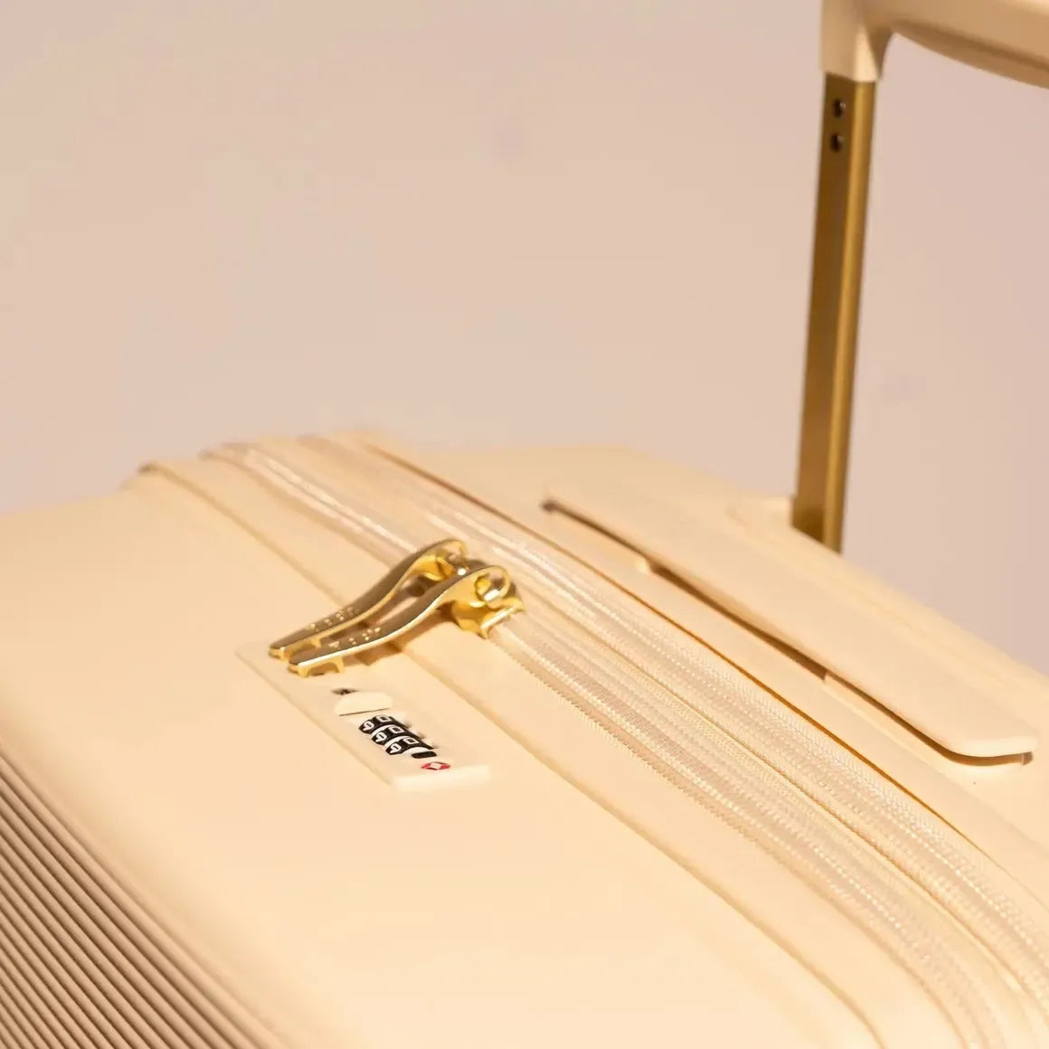 Rock Medina Large Suitcase