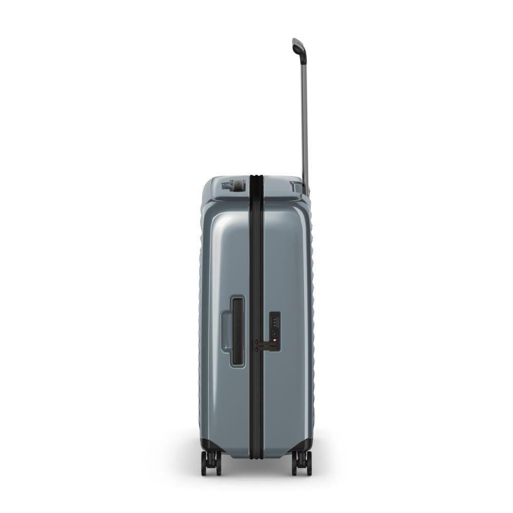 Victorinox Airox Spinner 69cm