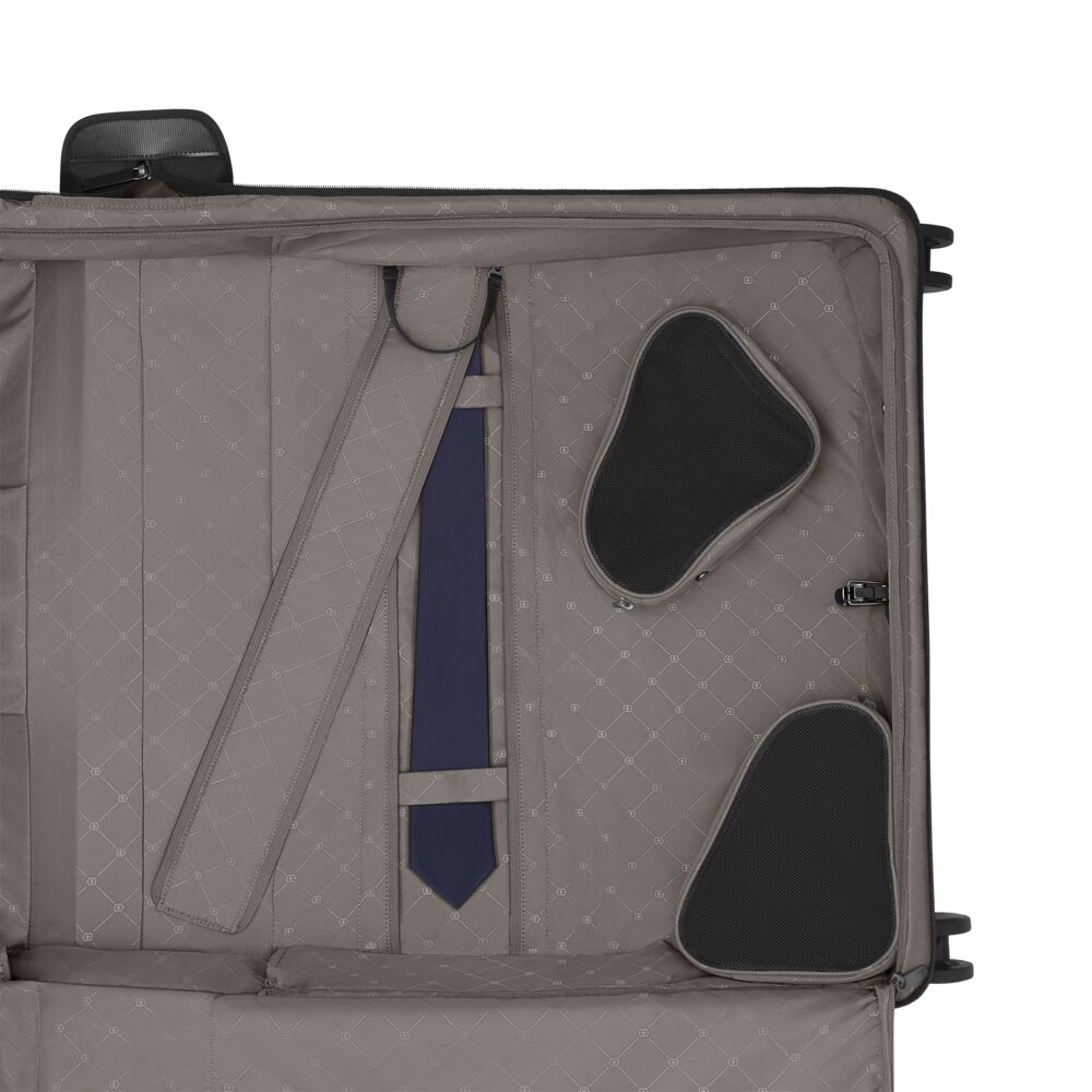Victorinox Werks Traveler 7.0 Wheeled Garment Bag