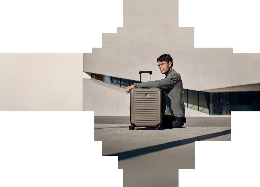 Victorinox Airox Advanced Spinner 55cm - Cabin