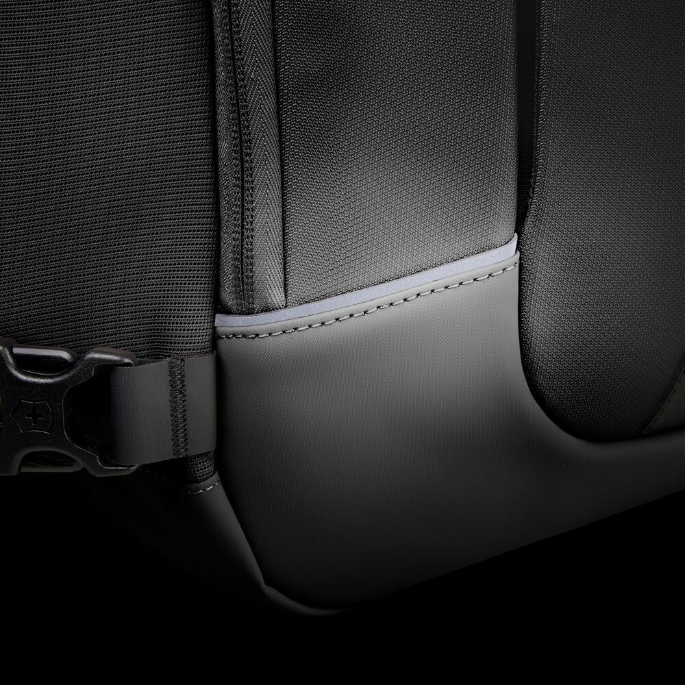 Victorinox Altmont Modern Wheeled Duffle