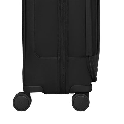 Victorinox Werks Traveler 7.0 Wheeled Garment Bag