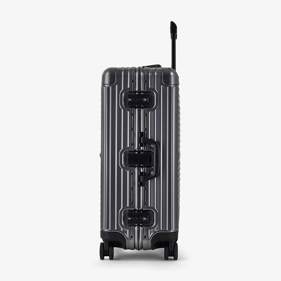 Rock Axel Medium Suitcase