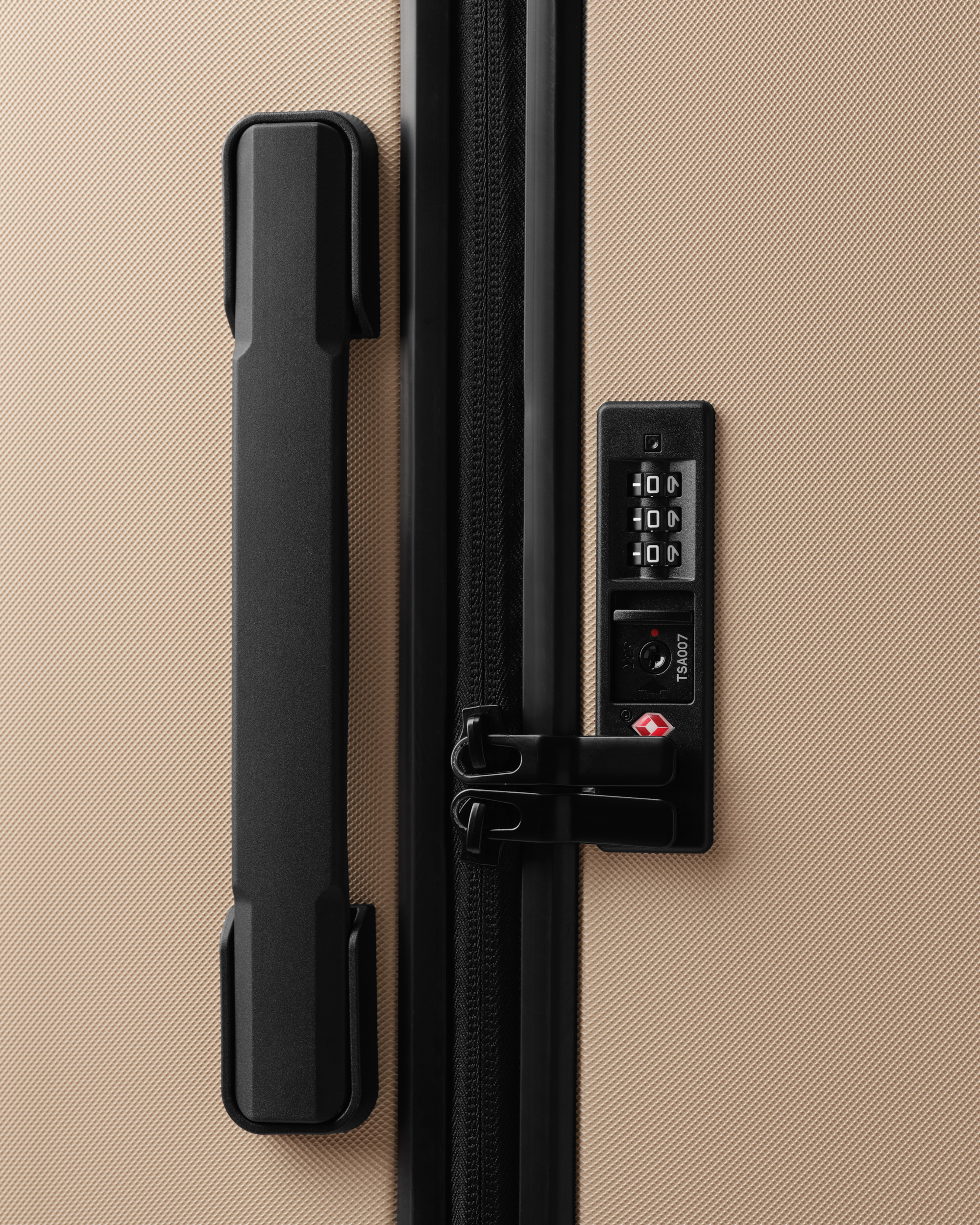 D_b_ Ramverk Check-in 4 Wheel Luggage Large - 78cm