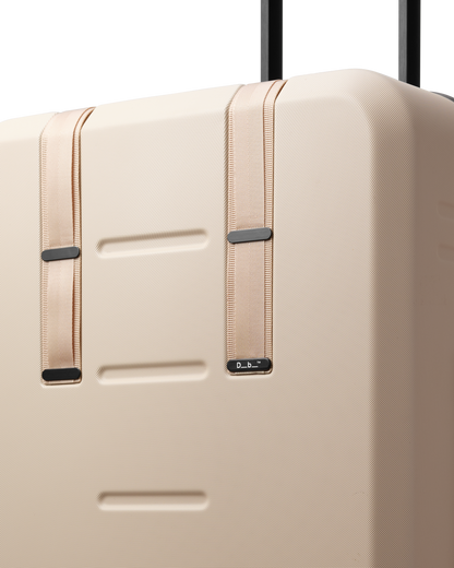 D_b_ Ramverk Check-in 4 Wheel Luggage Medium - 67cm