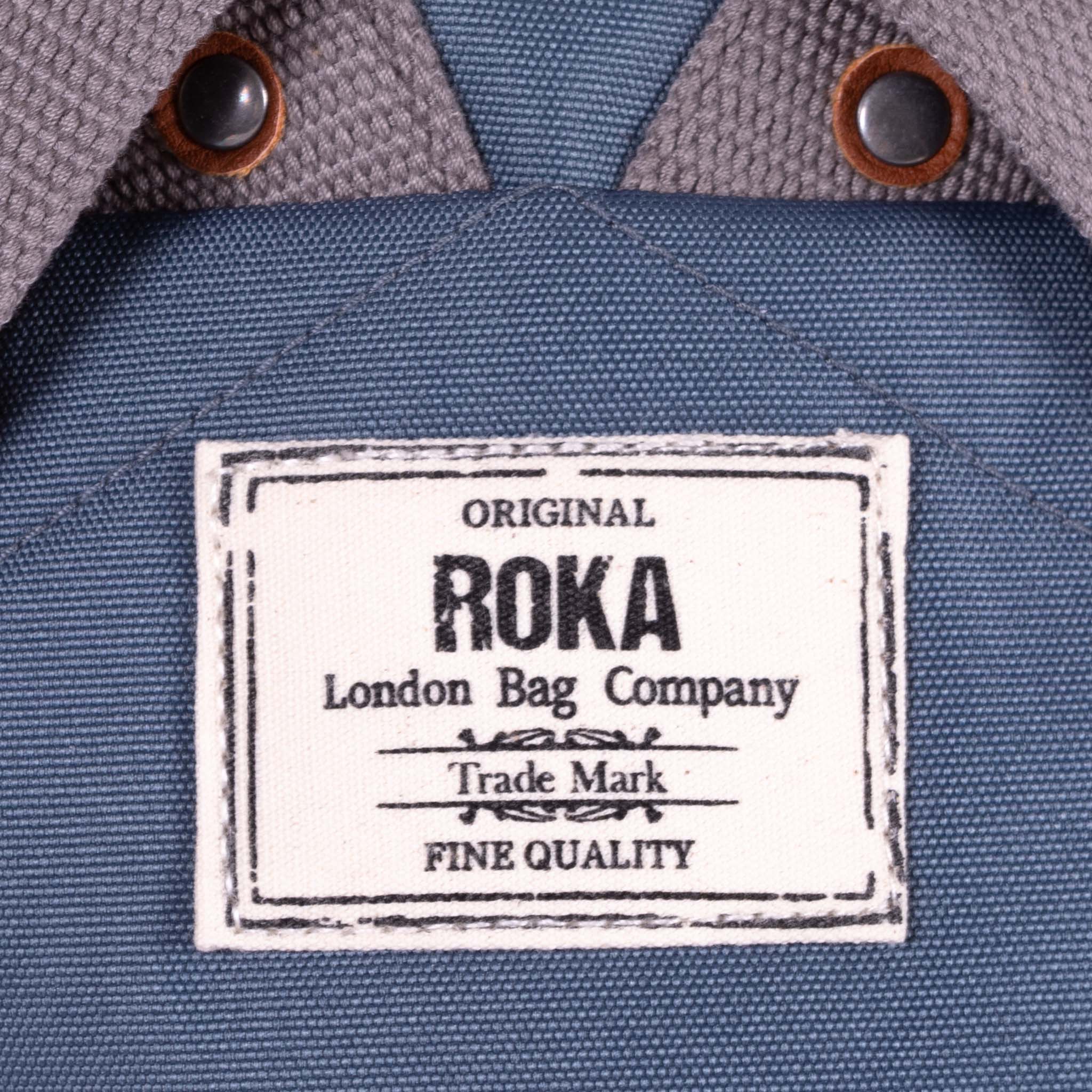 Roka Finchley A Medium Sustainable Canvas