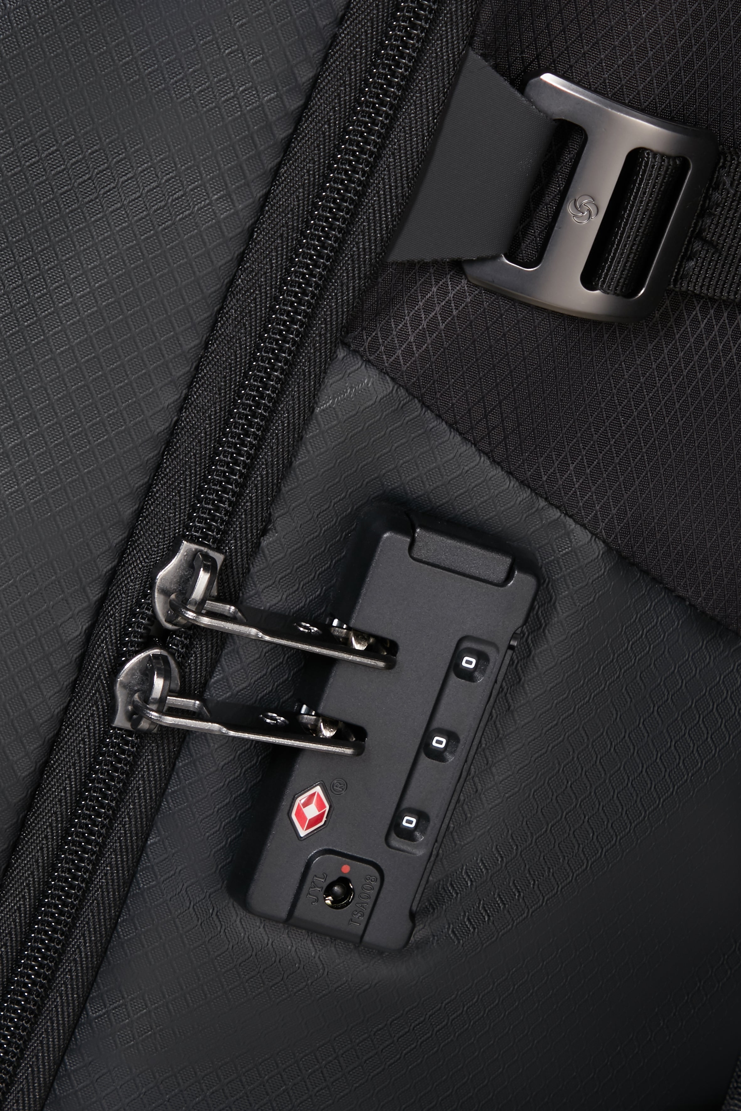Samsonite ARMOX Duffle with wheels 84cm