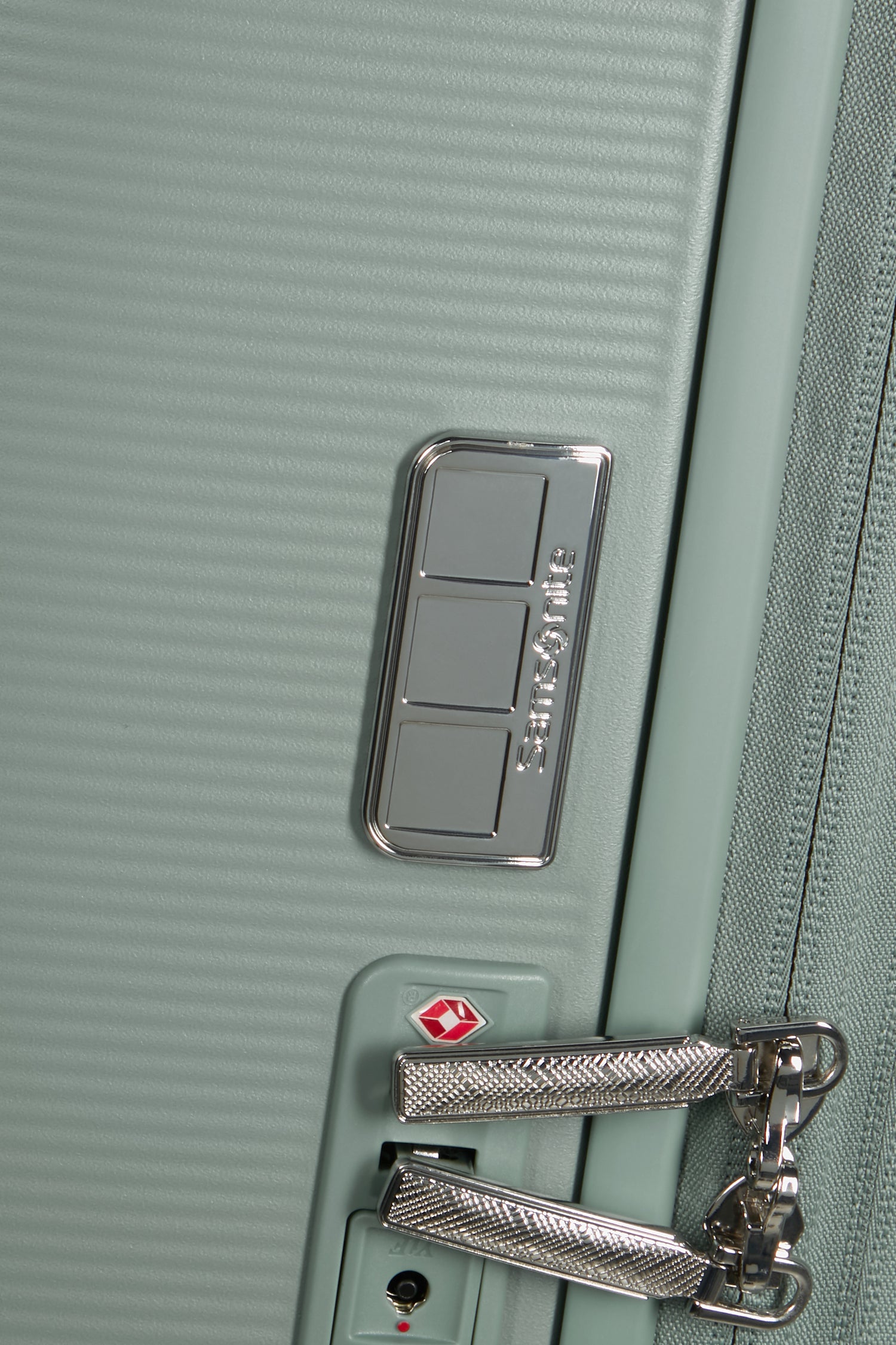 Samsonite Image 69cm Expandable Spinner