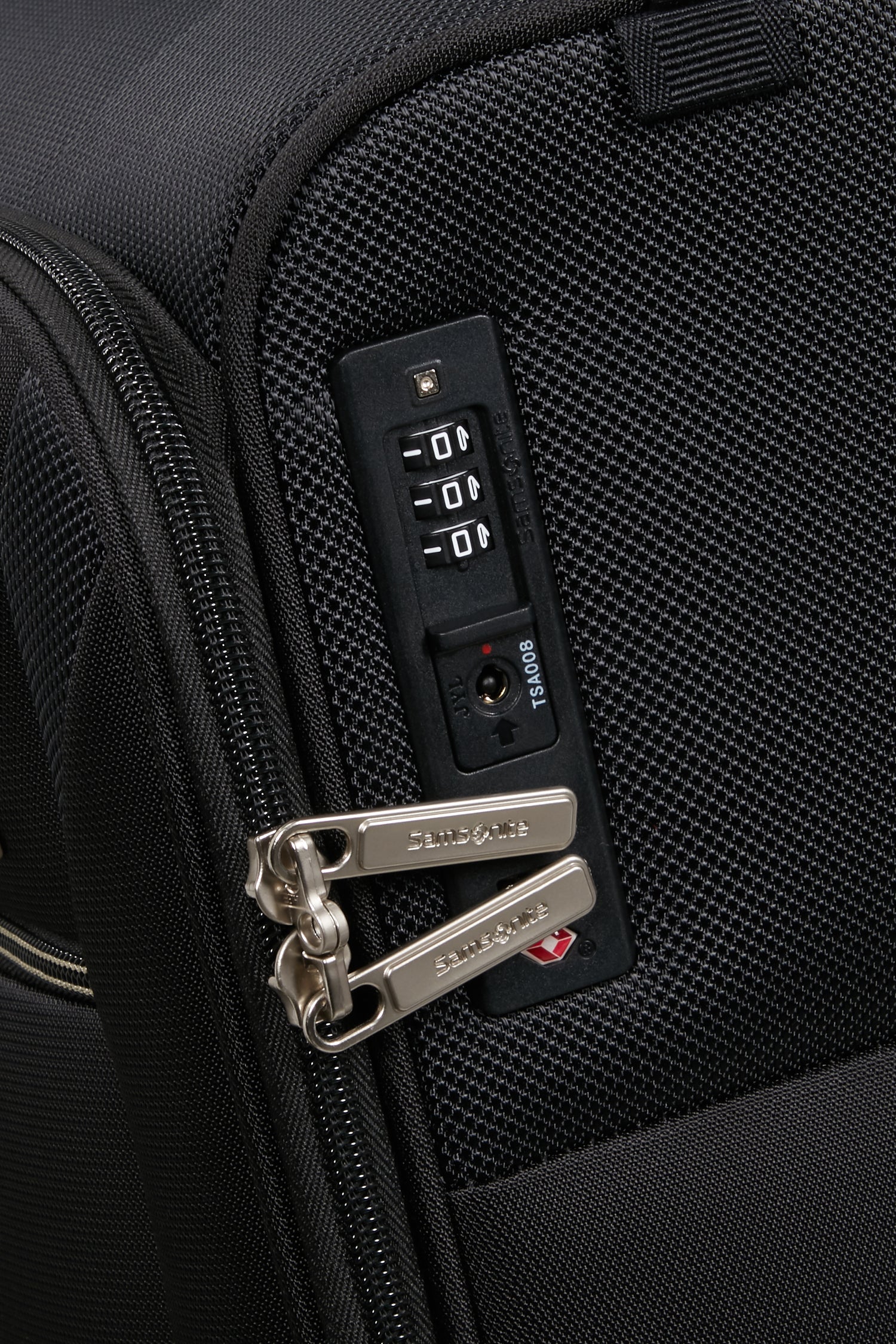 Samsonite Base Breeze 2 Wheel Upright Underseat Suitcase - 45cm